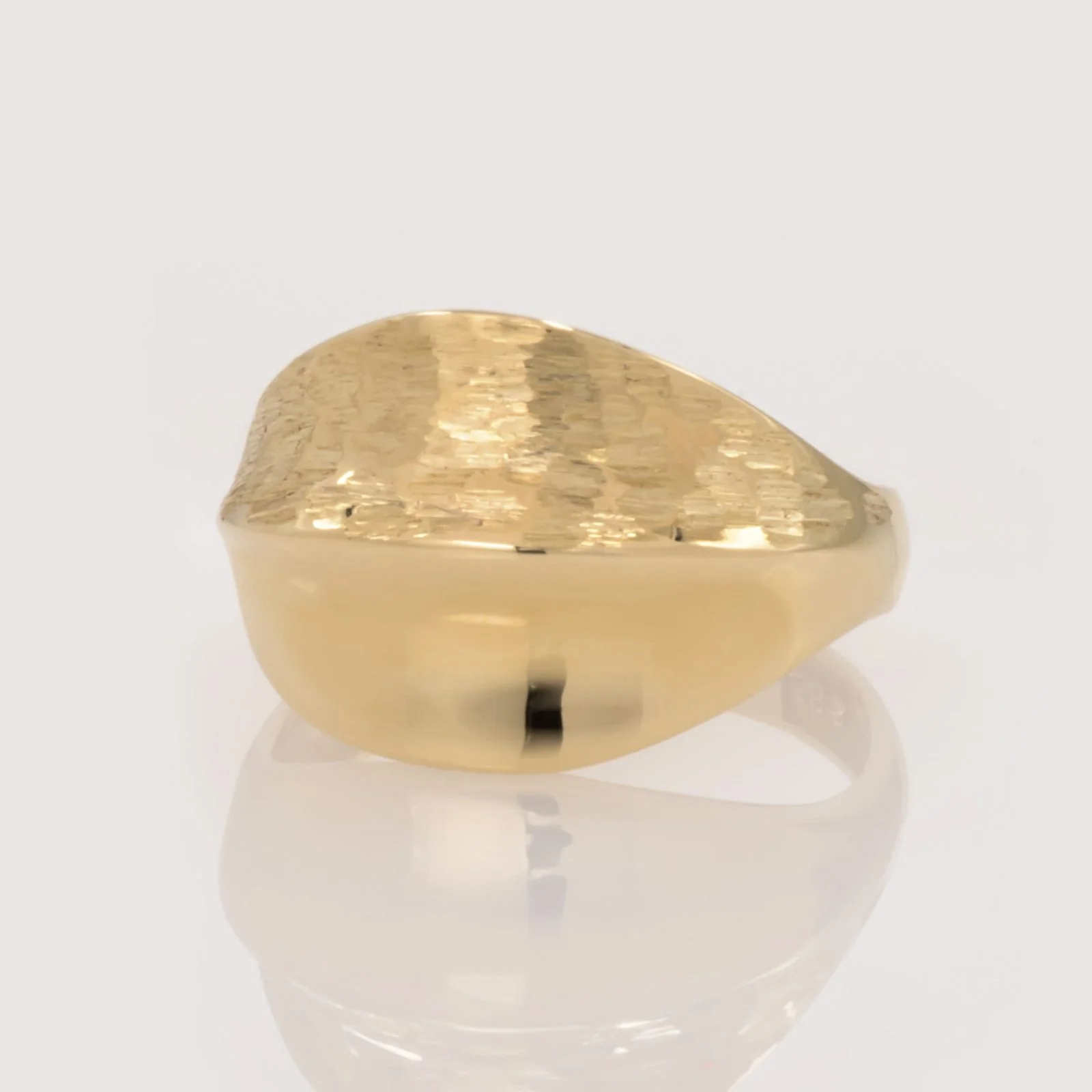 Signet Ring — additional product image 3 from AntEva Crafts