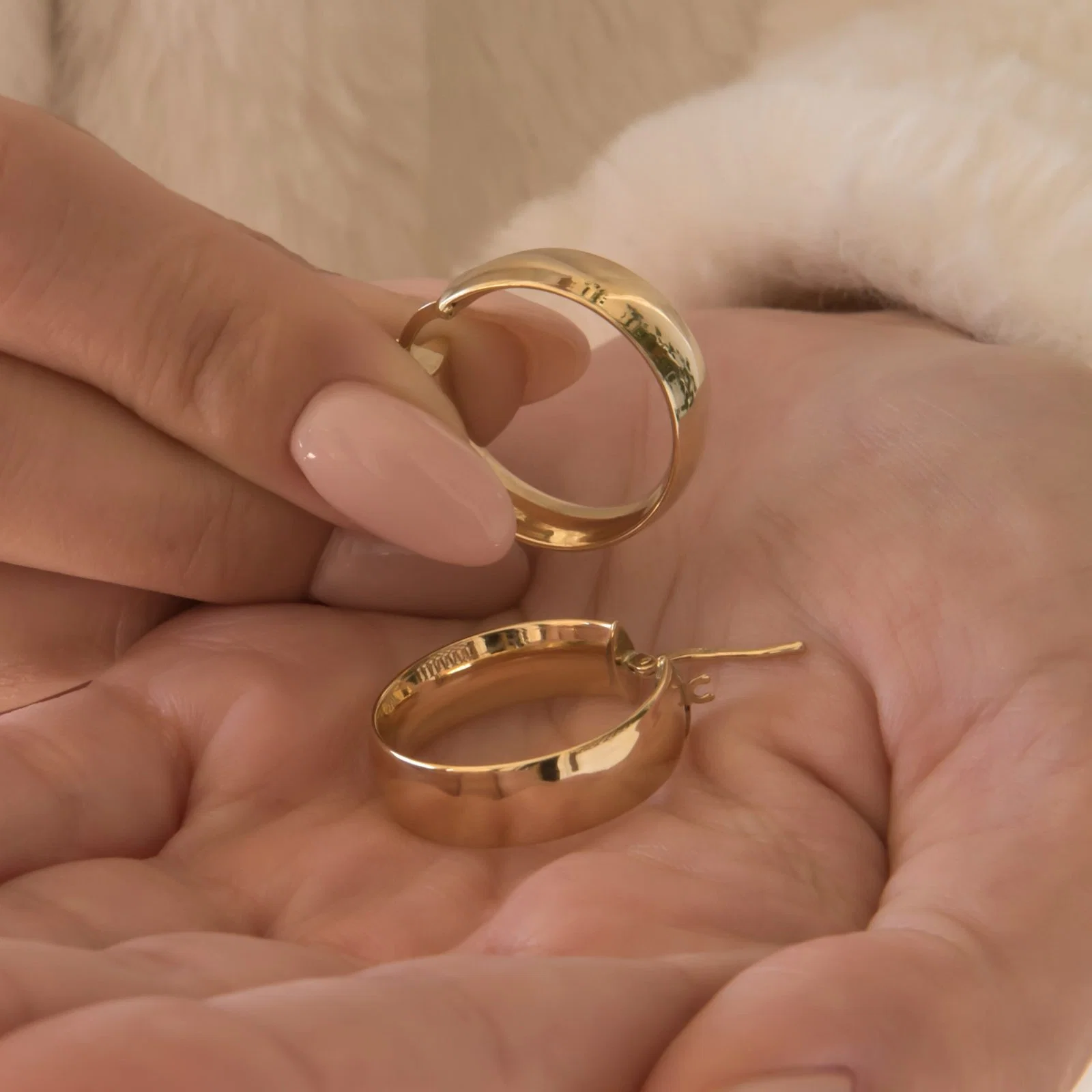 Chunky Hoop Earrings 25mm — additional product image 4 from AntEva Crafts