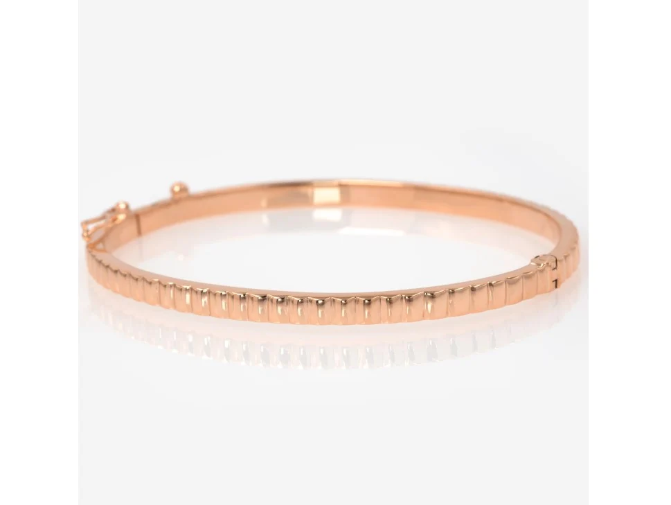 Ribbed Hinged Oval Bangle — additional product image 7 from AntEva Crafts