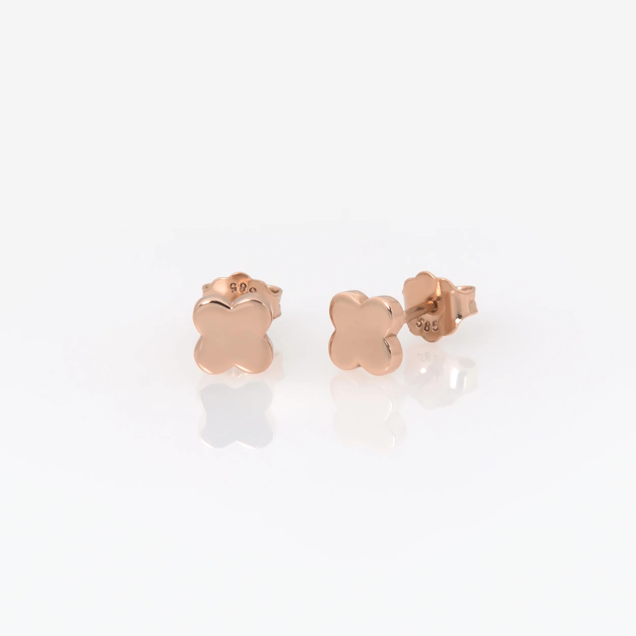 Clover Stud Earrings — additional product image 5 from AntEva Crafts
