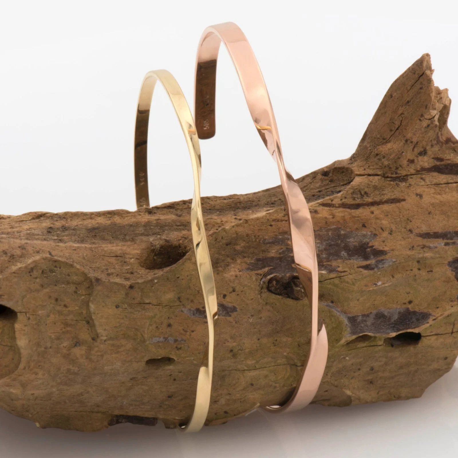 Mobius Twist Open Cuff Oval Bracelet — additional product image 6 from AntEva Crafts