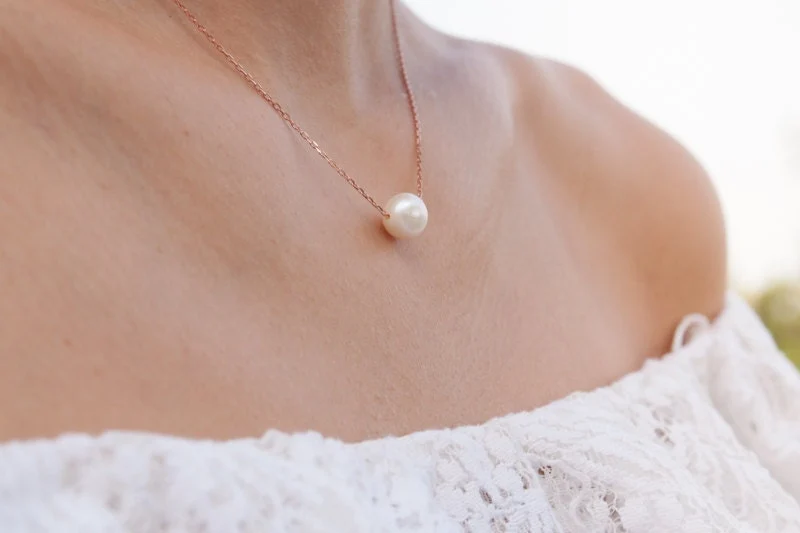 Floating Pearl Necklace — additional product image 5 from AntEva Crafts