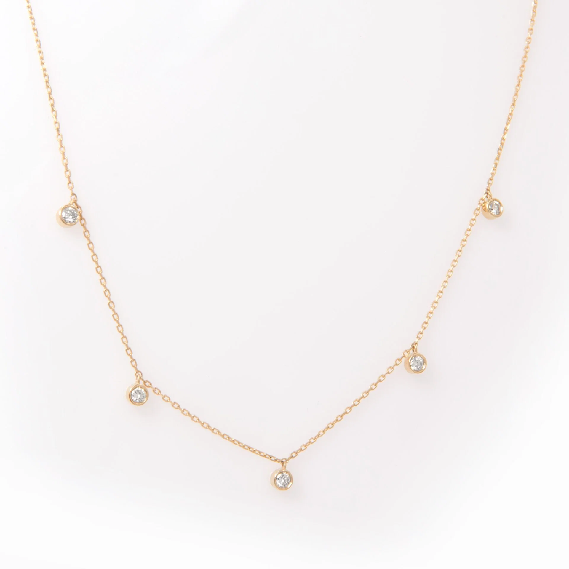 Hanging Diamonds Necklace