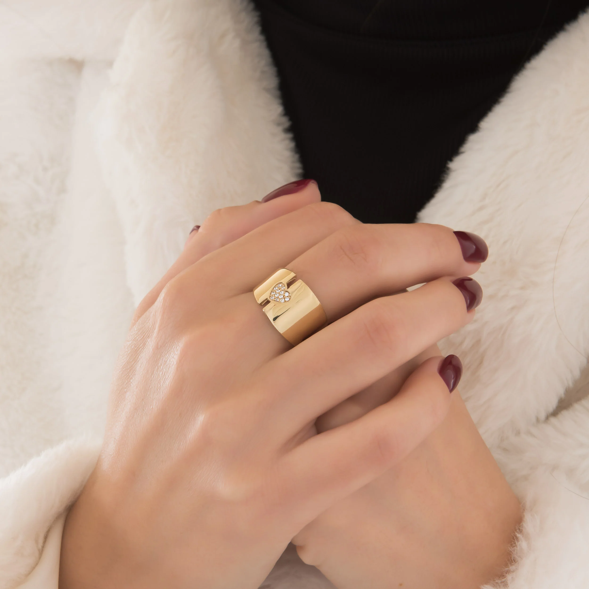 Wide Split Diamond Heart Ring — additional product image 4 from AntEva Crafts