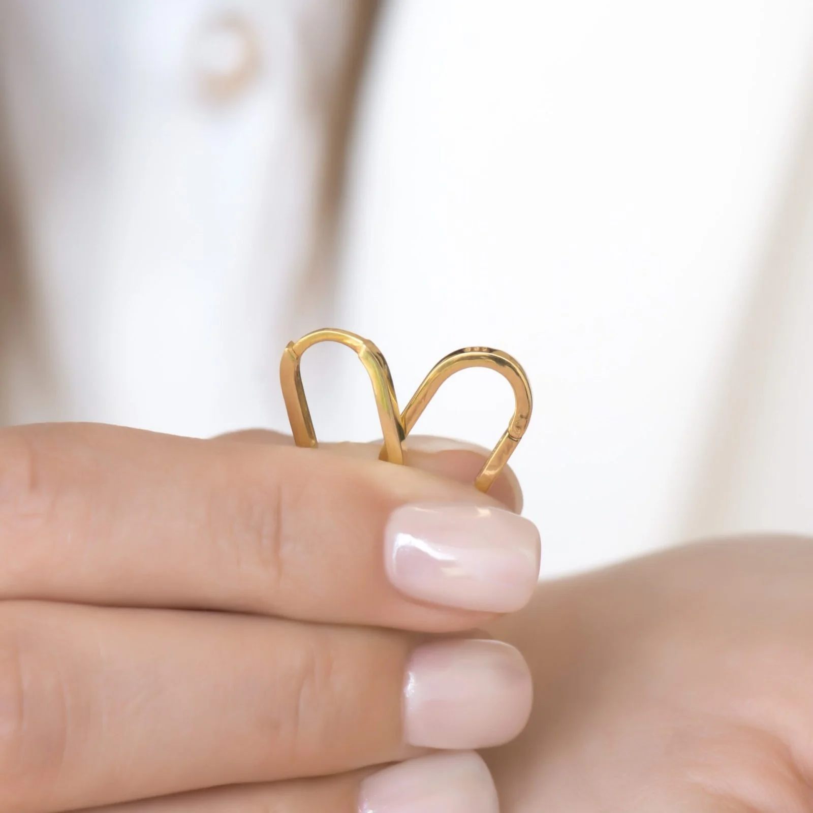 Paperclip Oval Hoop Earrings — additional product image 4 from AntEva Crafts