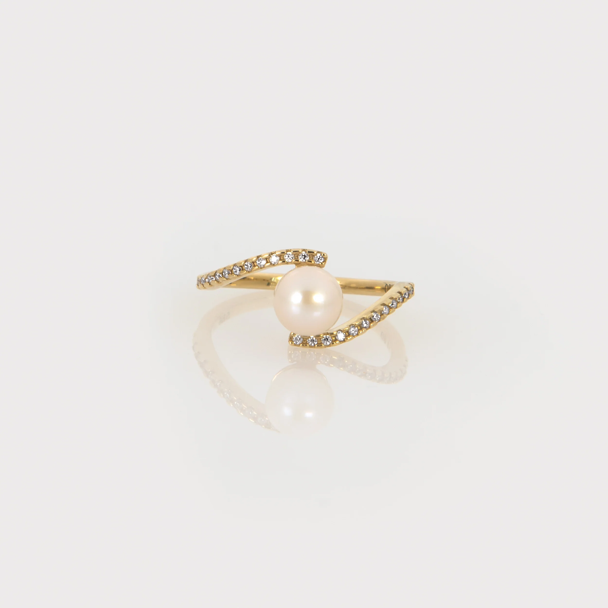 Wavy Bypass Pearl 14k Gold Vermeil Ring