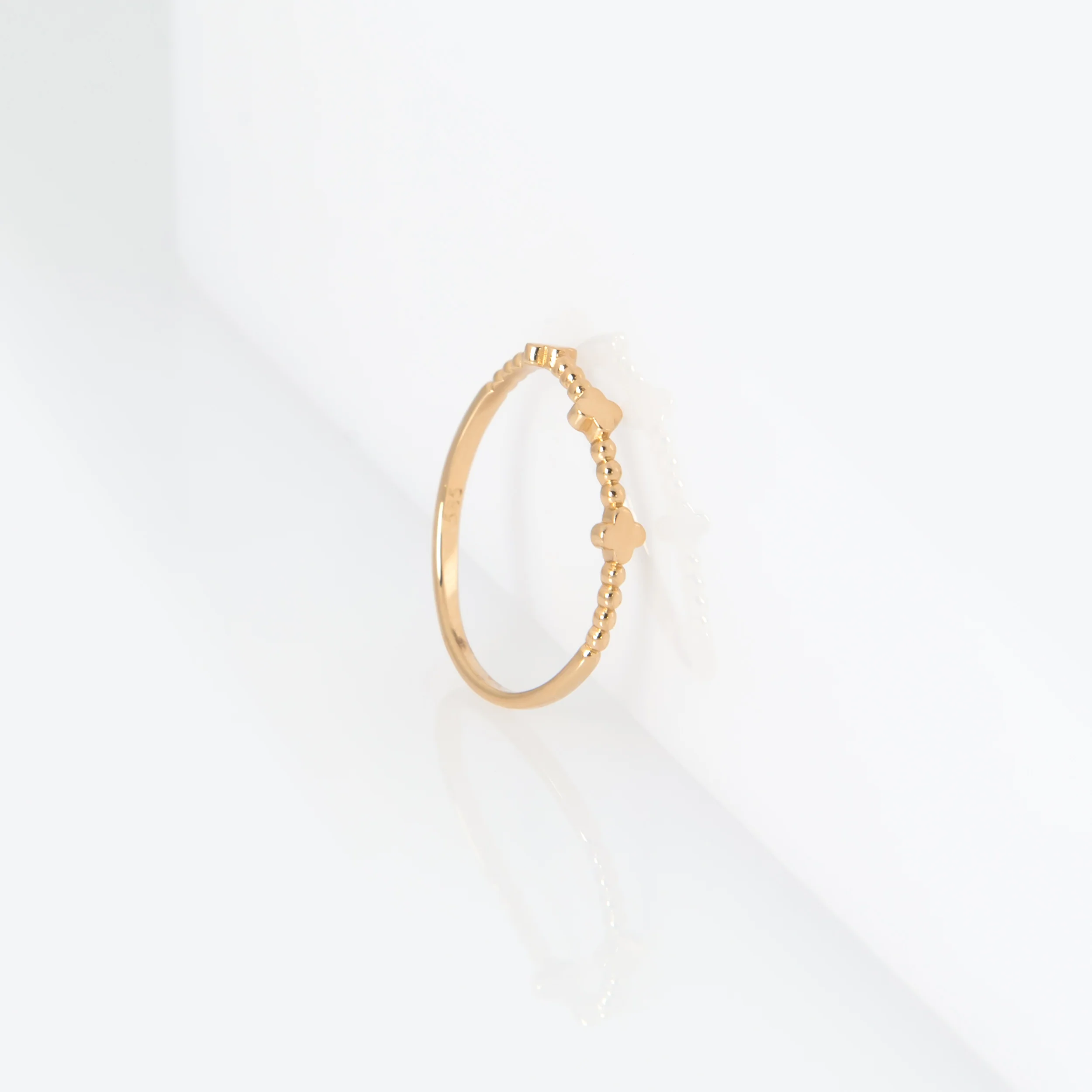 Three Clovers Beaded Ring — additional product image 6 from AntEva Crafts