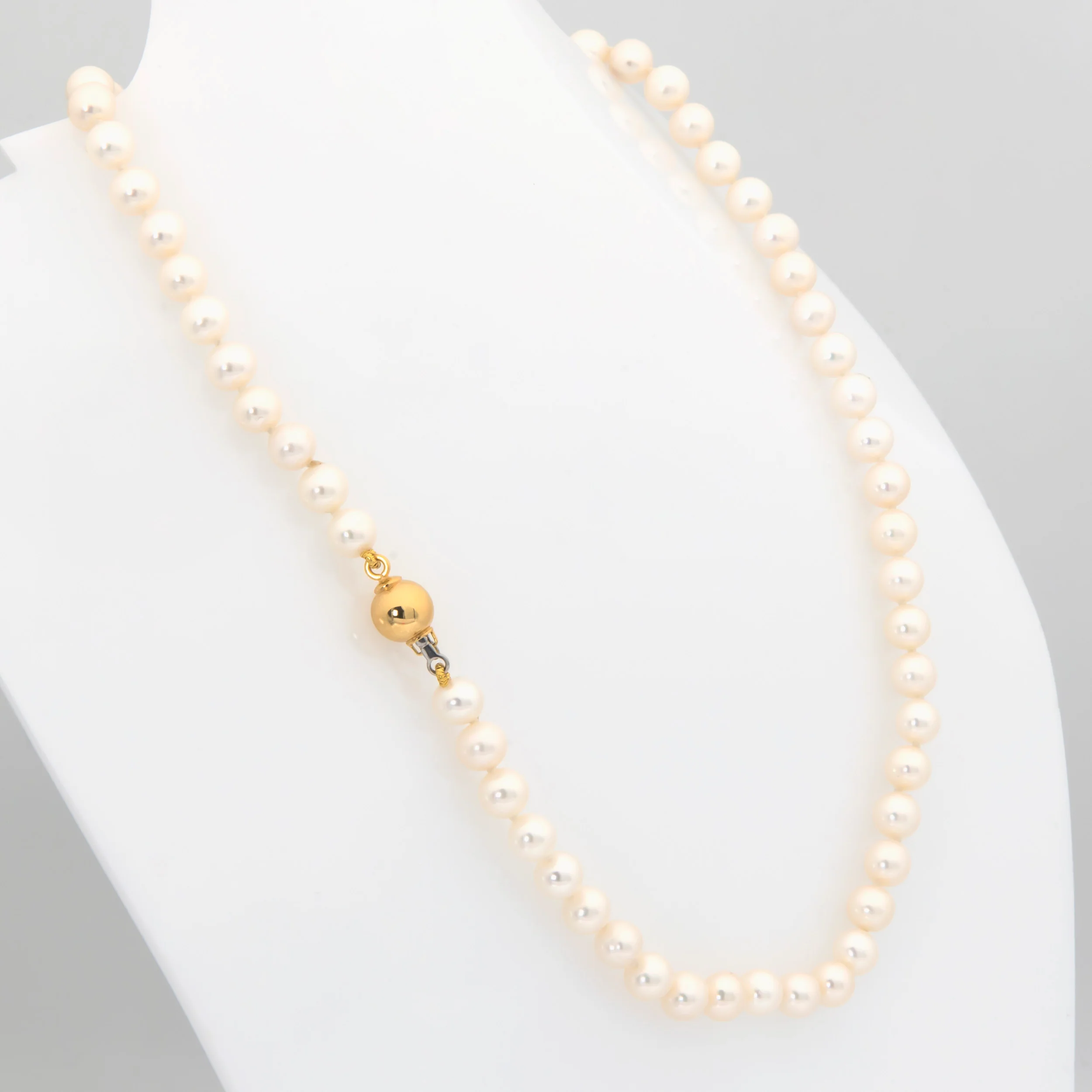 Round White Pearls Set — additional product image 2 from AntEva Crafts