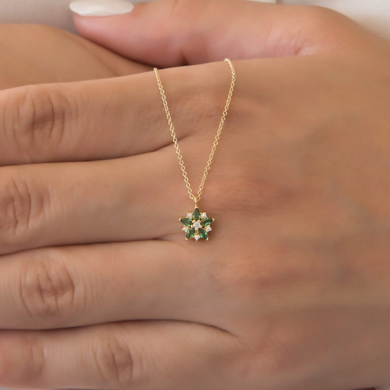Daisy Flower Gemstone Necklace — additional product image 4 from AntEva Crafts