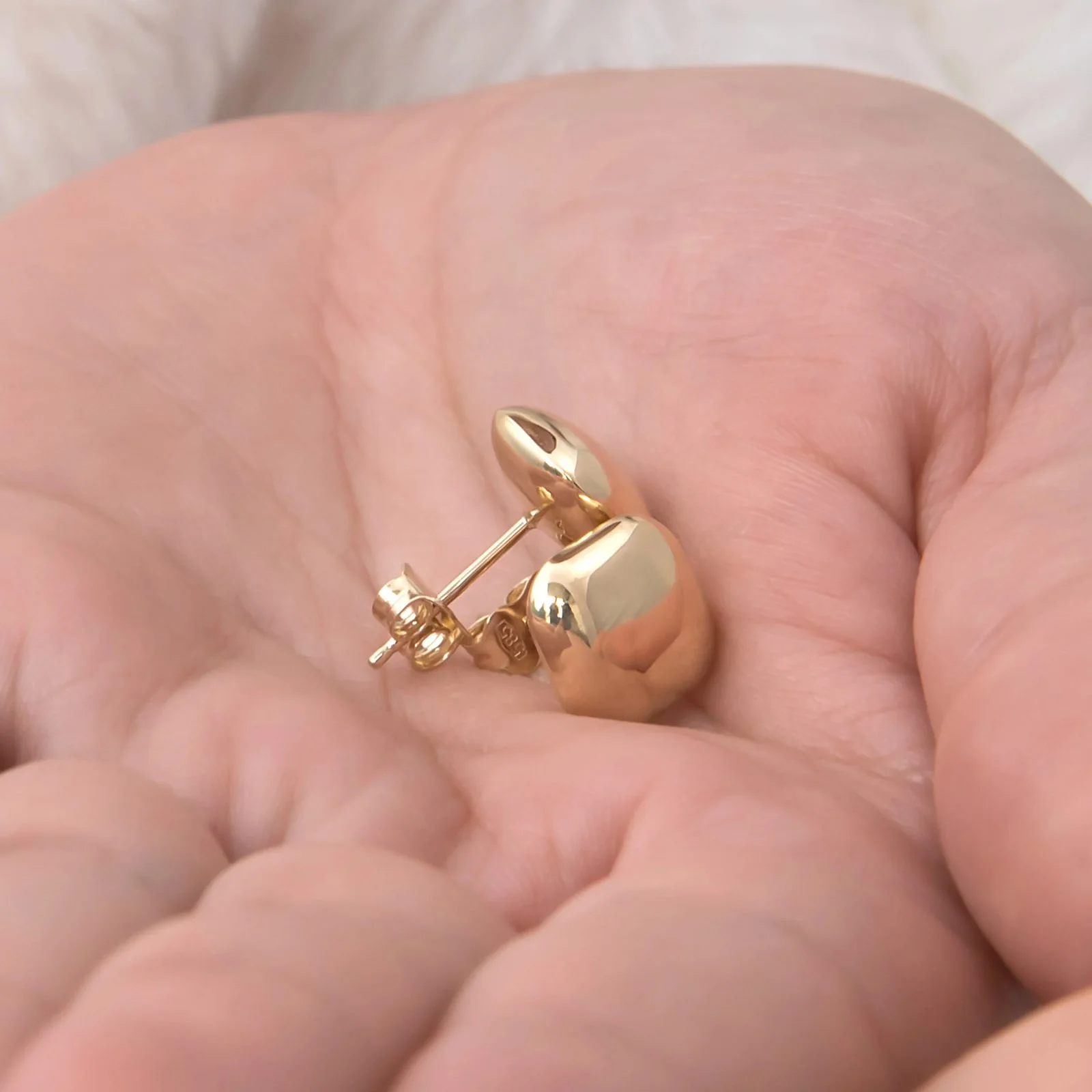 14k Yellow Gold Geometry Stud Earrings — additional product image 6 from AntEva Crafts