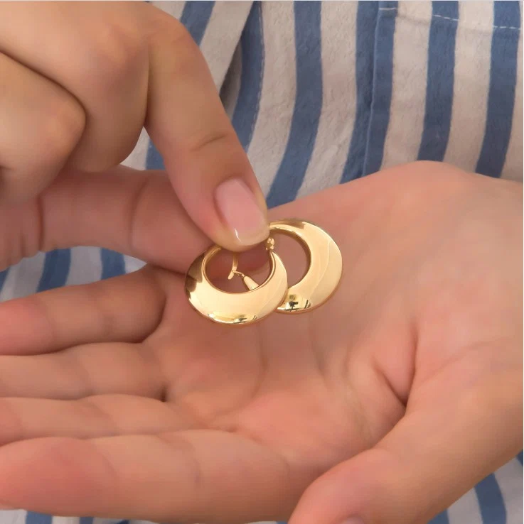 Oval Shaped Hoop Earrings — additional product image 6 from AntEva Crafts