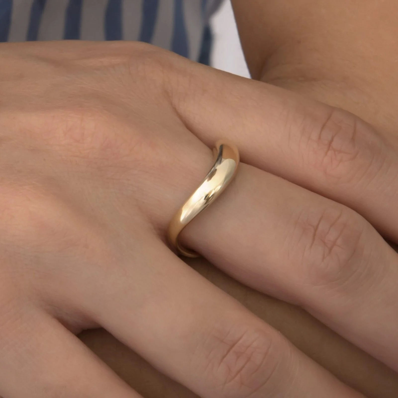 Assymetrical Wavy Ring — additional product image 7 from AntEva Crafts
