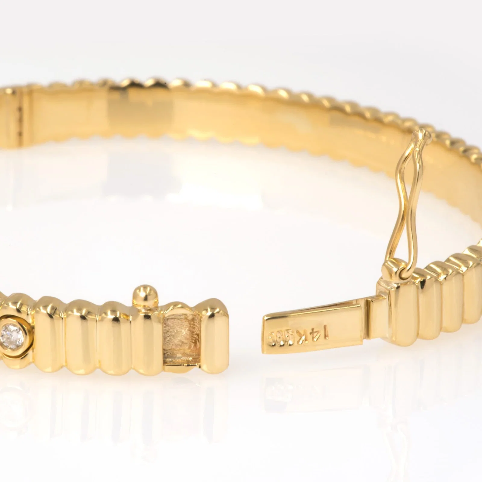 Ribbed Diamond Oval Hinged Bangle — additional product image 3 from AntEva Crafts