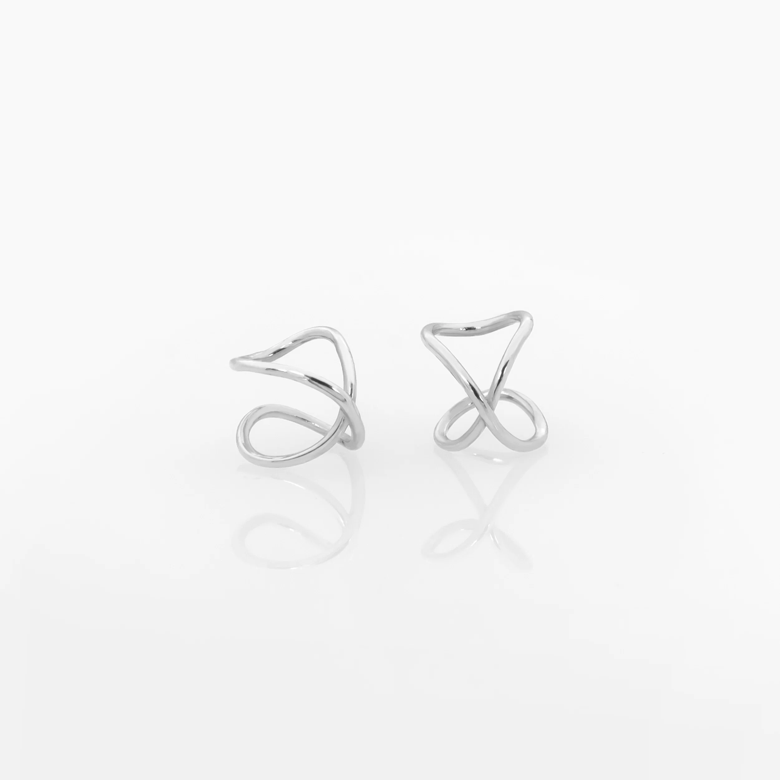 Minimal Gold Ear Cuff — additional product image 4 from AntEva Crafts