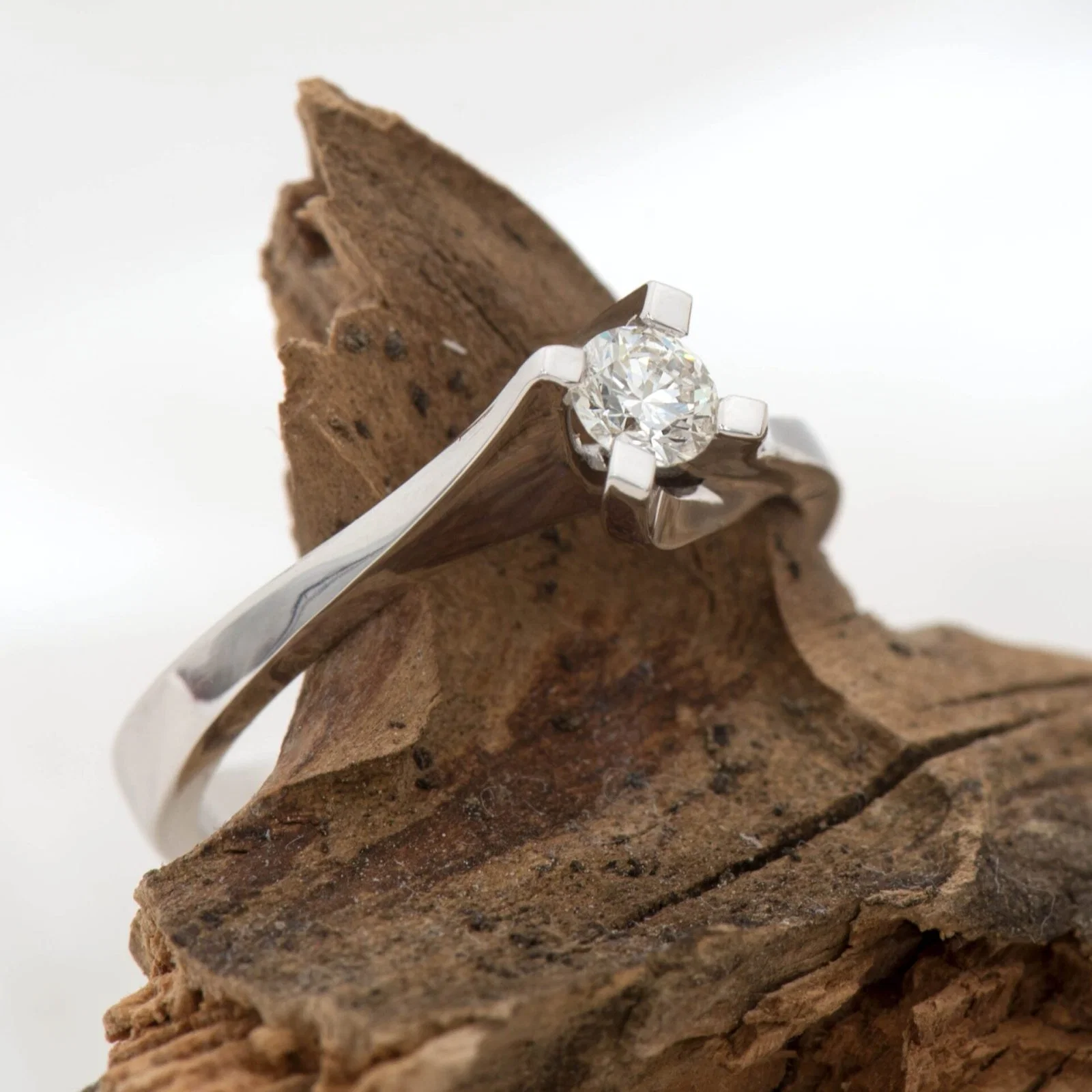 Diamond Solitaire Ring in White Gold 18k — additional product image 6 from AntEva Crafts
