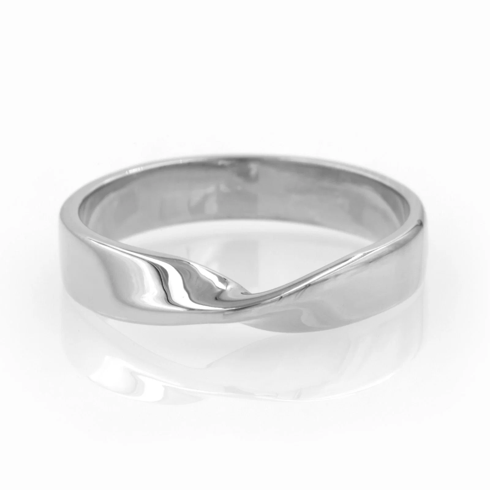 Mobius Band Ring 3.8 mm — additional product image 7 from AntEva Crafts