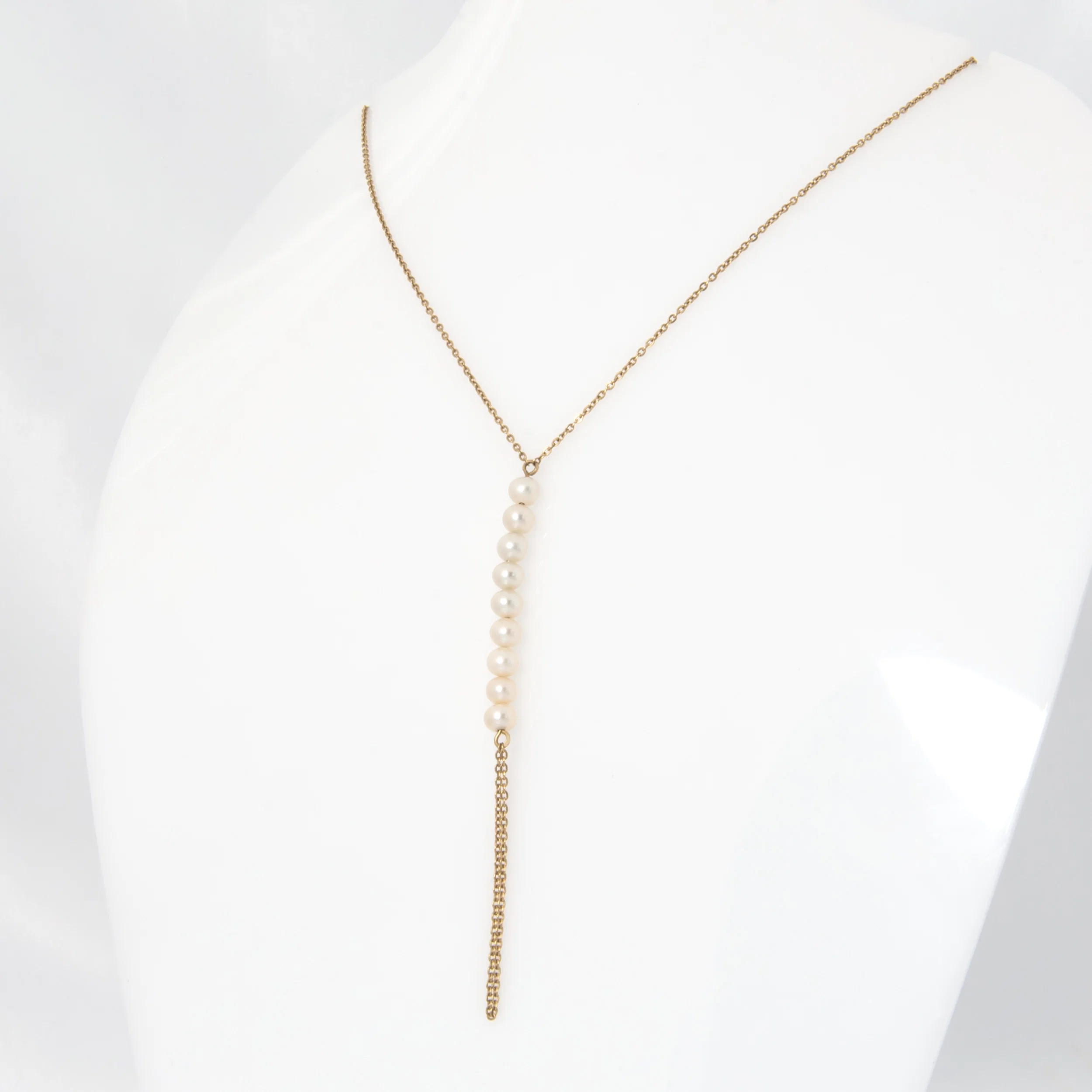 Two-in-One Pearl Hand Chain and Necklace — additional product image 9 from AntEva Crafts
