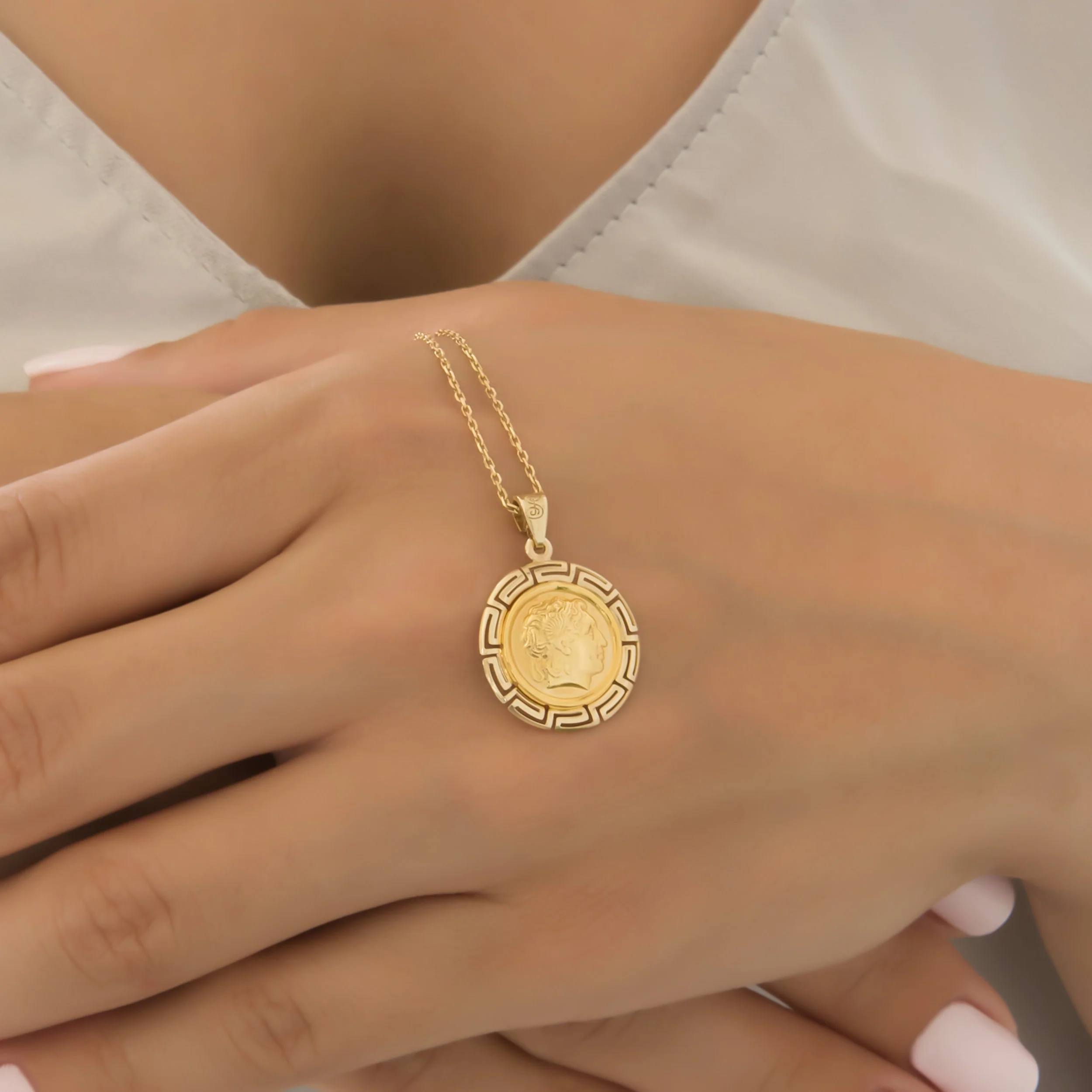 Round Alexander the Great Meander Pendant — additional product image 4 from AntEva Crafts