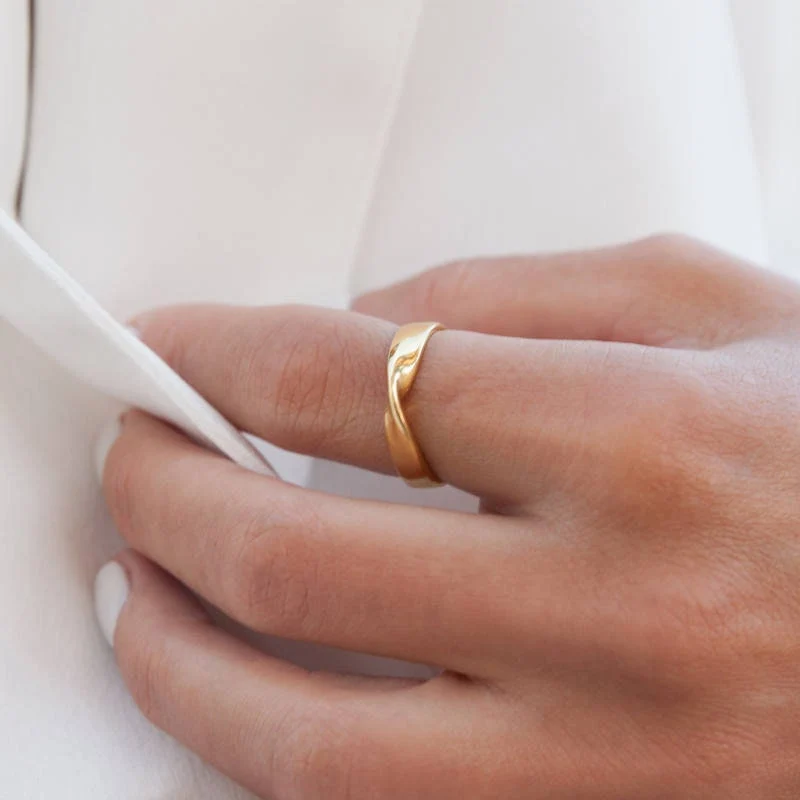 Mobius Band Ring 3.8 mm — additional product image 3 from AntEva Crafts