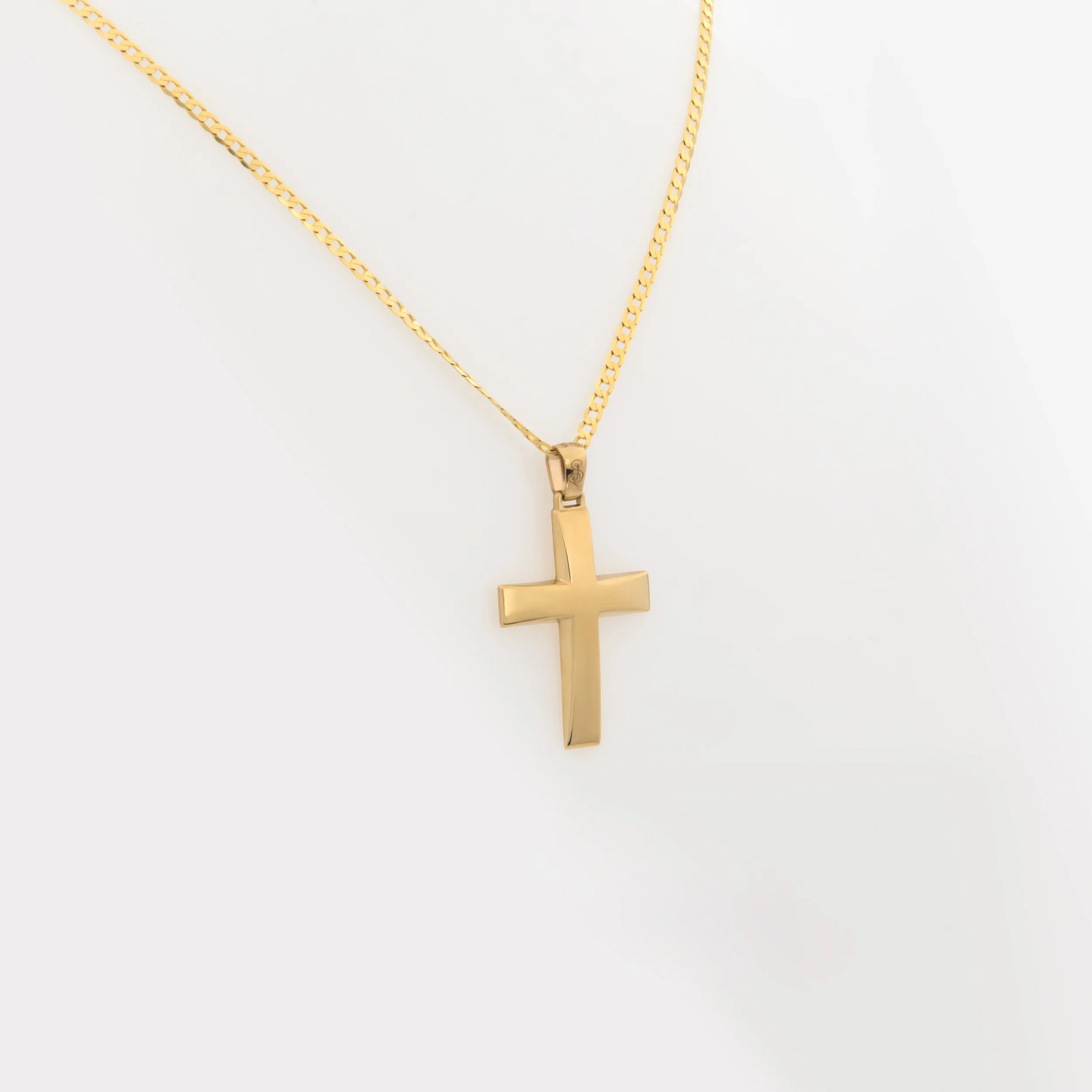 Classic Plain Yellow Gold Cross Pendant — additional product image 3 from AntEva Crafts