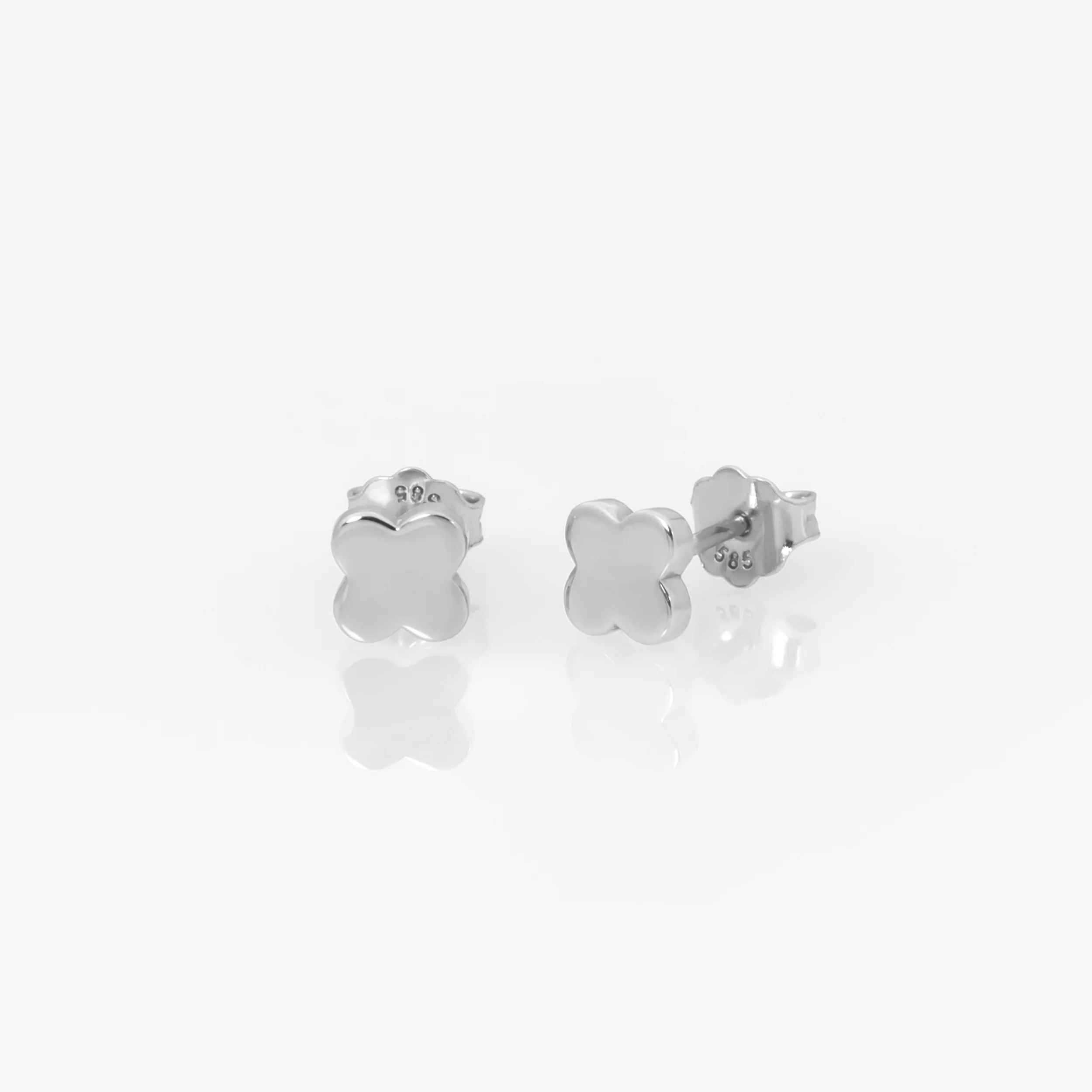 Clover Stud Earrings — additional product image 4 from AntEva Crafts