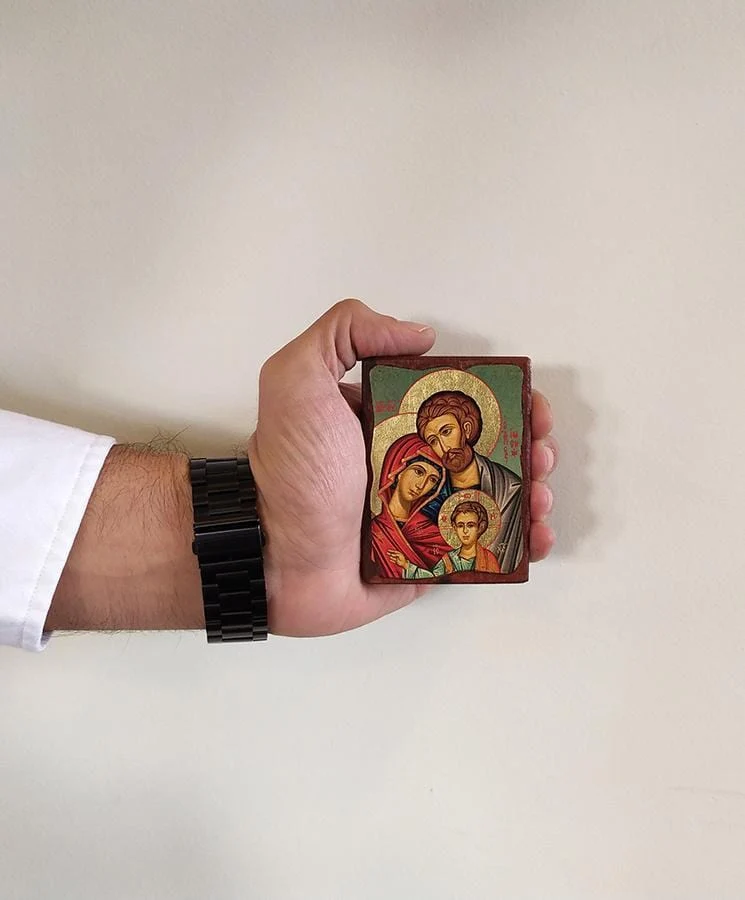 The Holy Family - Aged wooden picture on canvas with a gold background - Mount Athos — additional product image 4 from Christianity Art