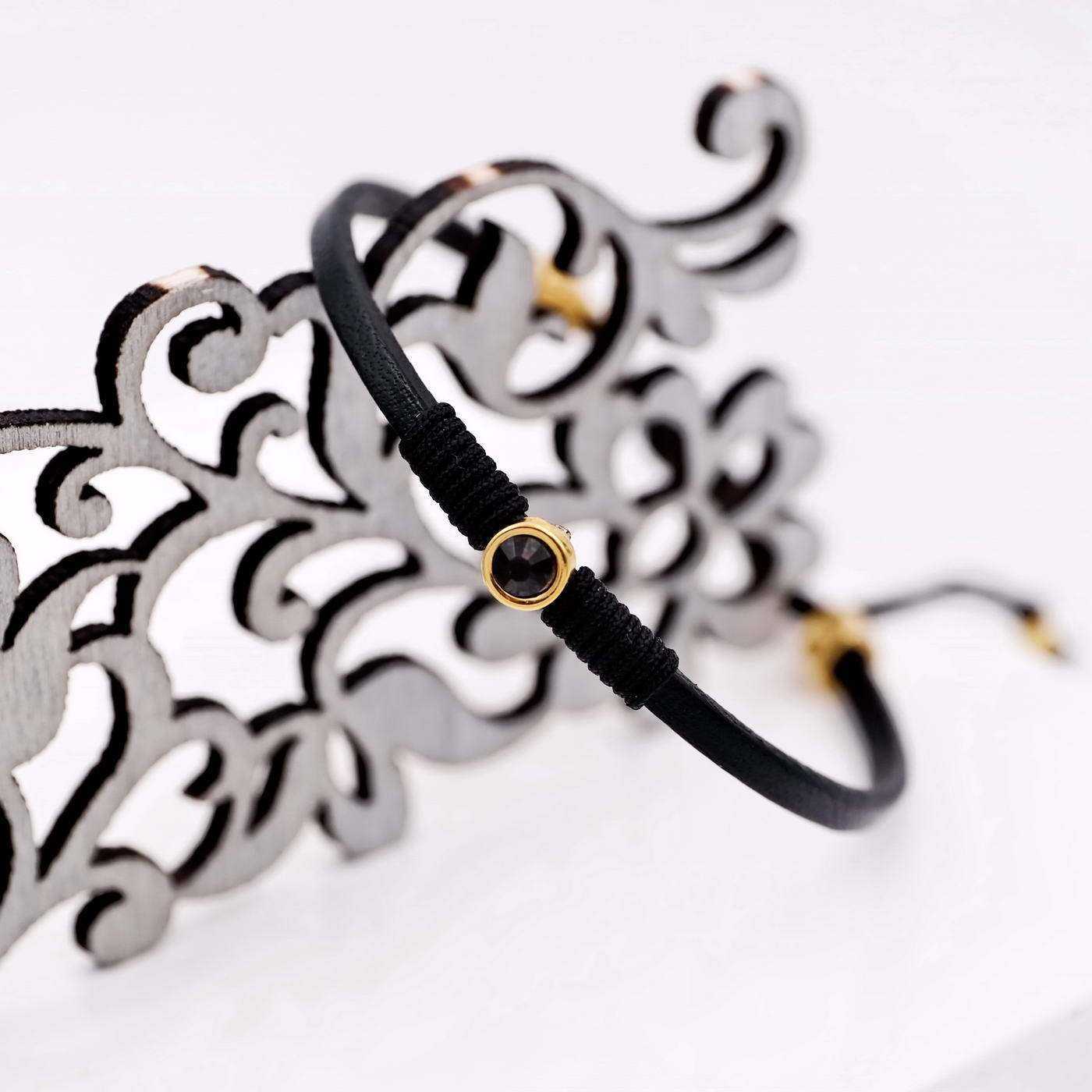 Leather bracelet with crystal