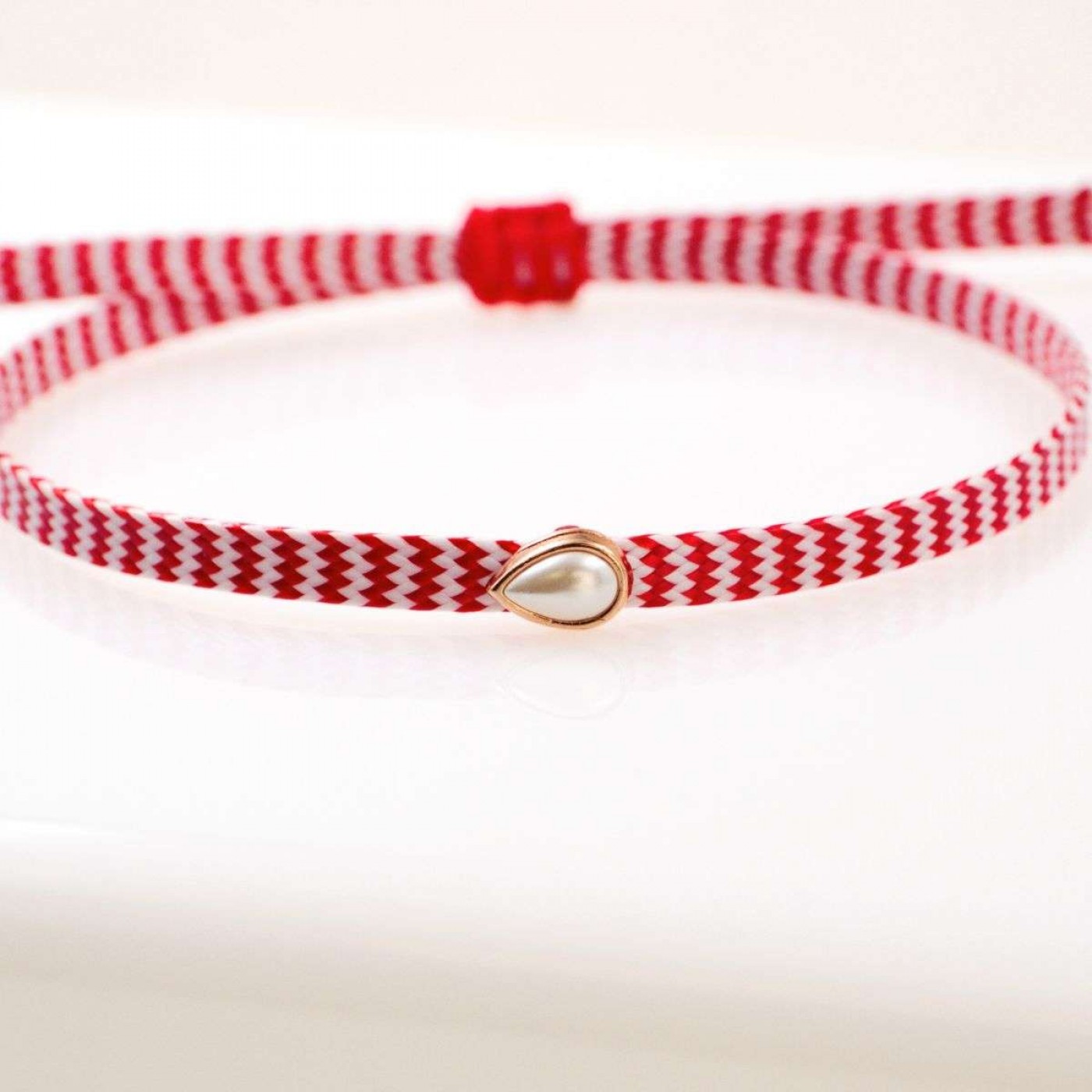 Martis bracelet Pearl drop — Bracelets from Toolittle — additional view 4