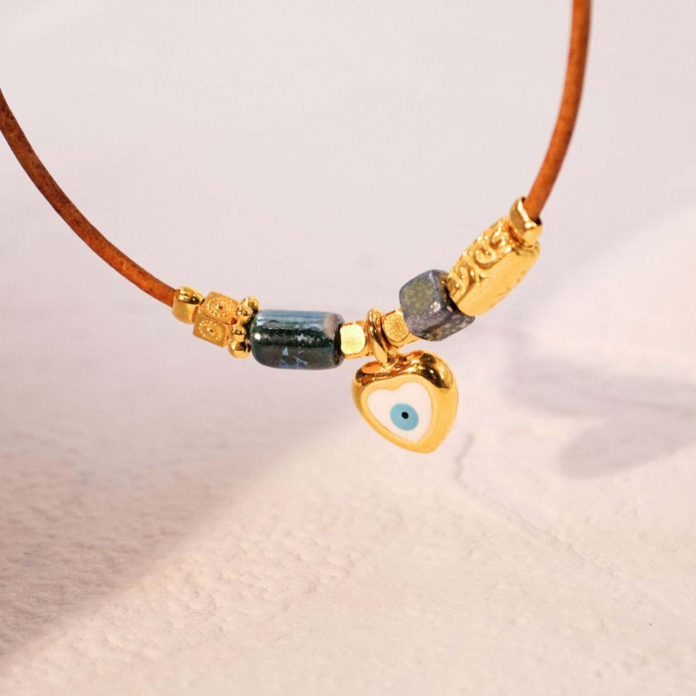 Makrame Bracelet with Metallic Heart — Bracelets from Toolittle — additional view 4