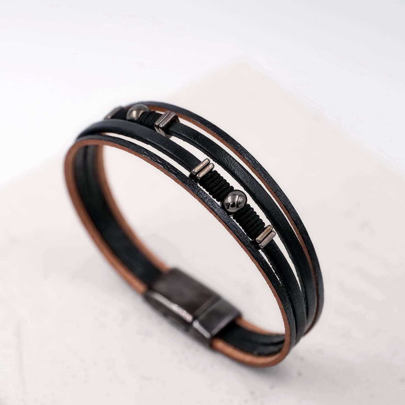 Men's leather bracelet Escape — Bracelets from Toolittle — additional view 4