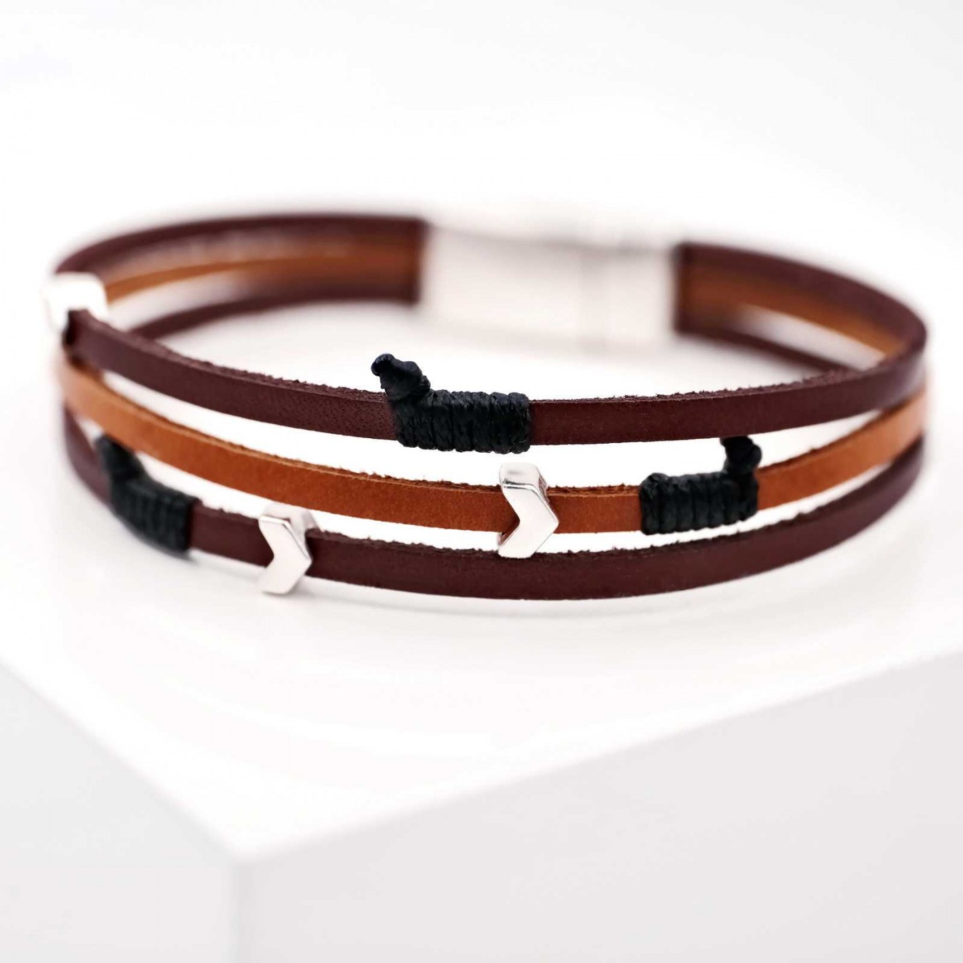 Men's leather bracelet — Bracelets from Toolittle — additional view 3