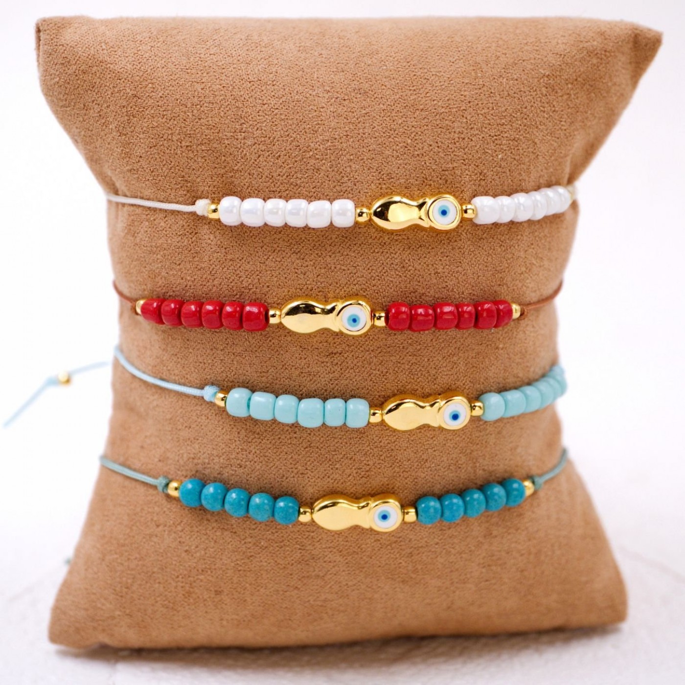 Macramé Bracelet with Gold-Plated Evil Eye & Fish | Handmade — Bracelets from Toolittle — additional view 5