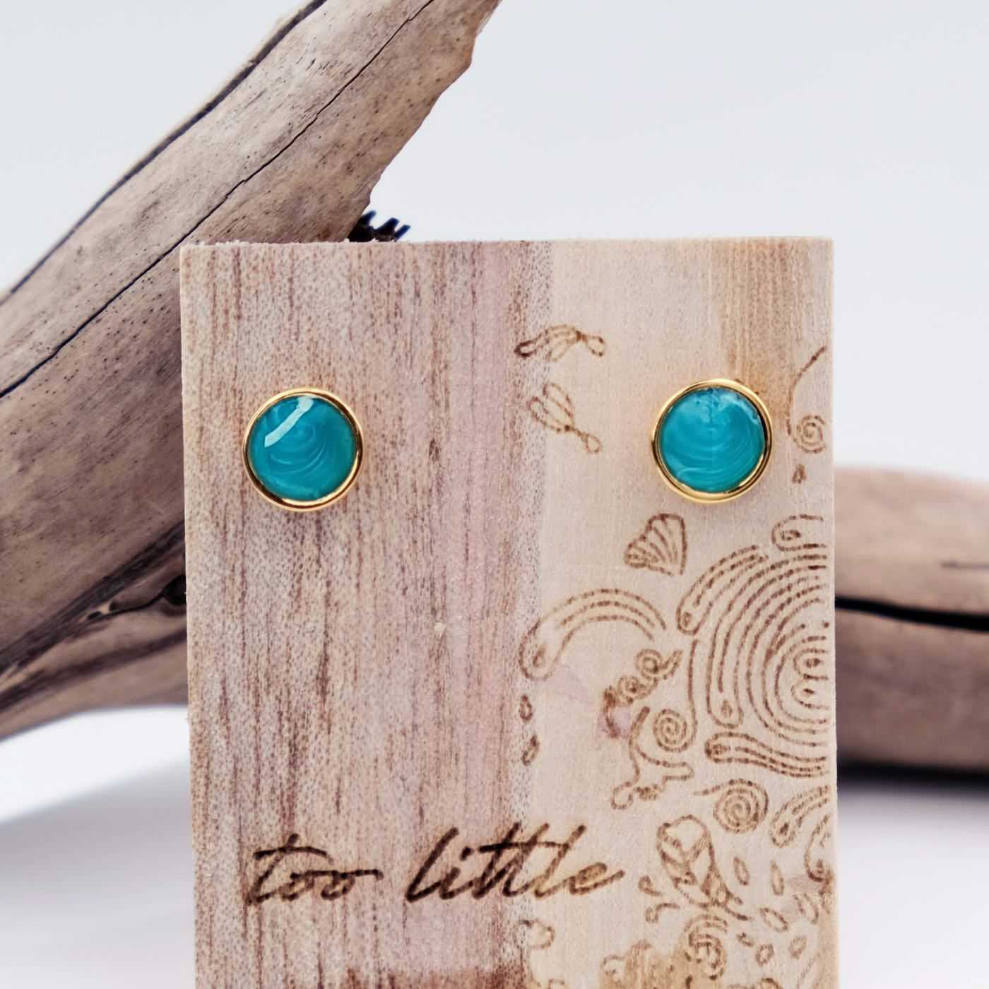 "Midi Dots on Wood" Stud earrings — Earrings from Toolittle — additional view 3