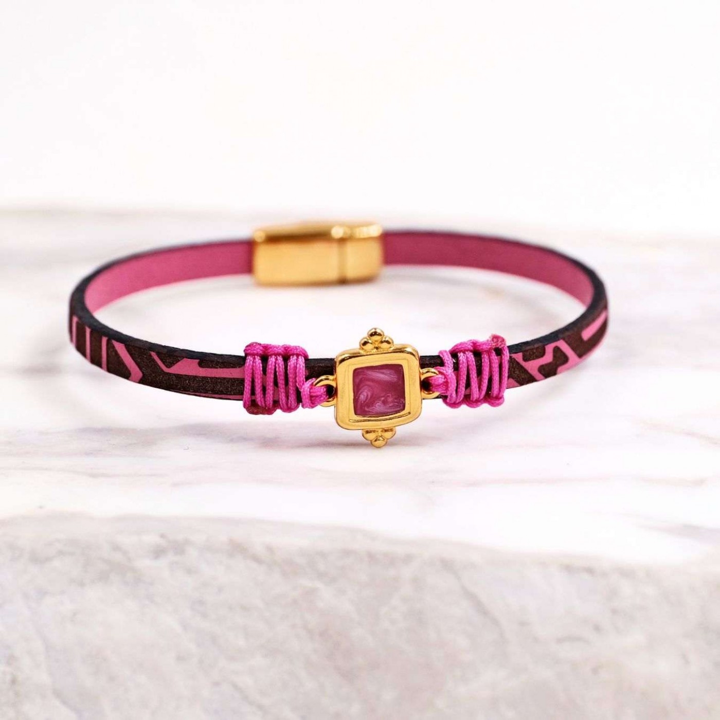Women's Bracelet | Engraved Leather & Iridescent Enamel