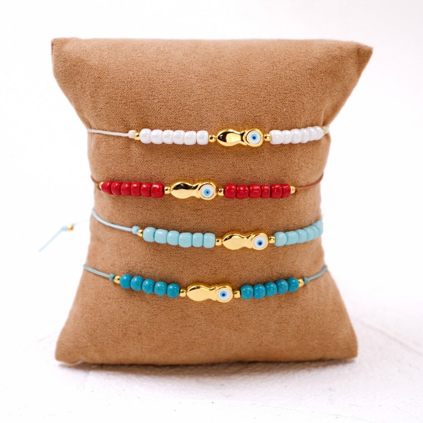 Macramé Bracelet with Gold-Plated Evil Eye & Fish | Handmade — Bracelets from Toolittle — additional view 9