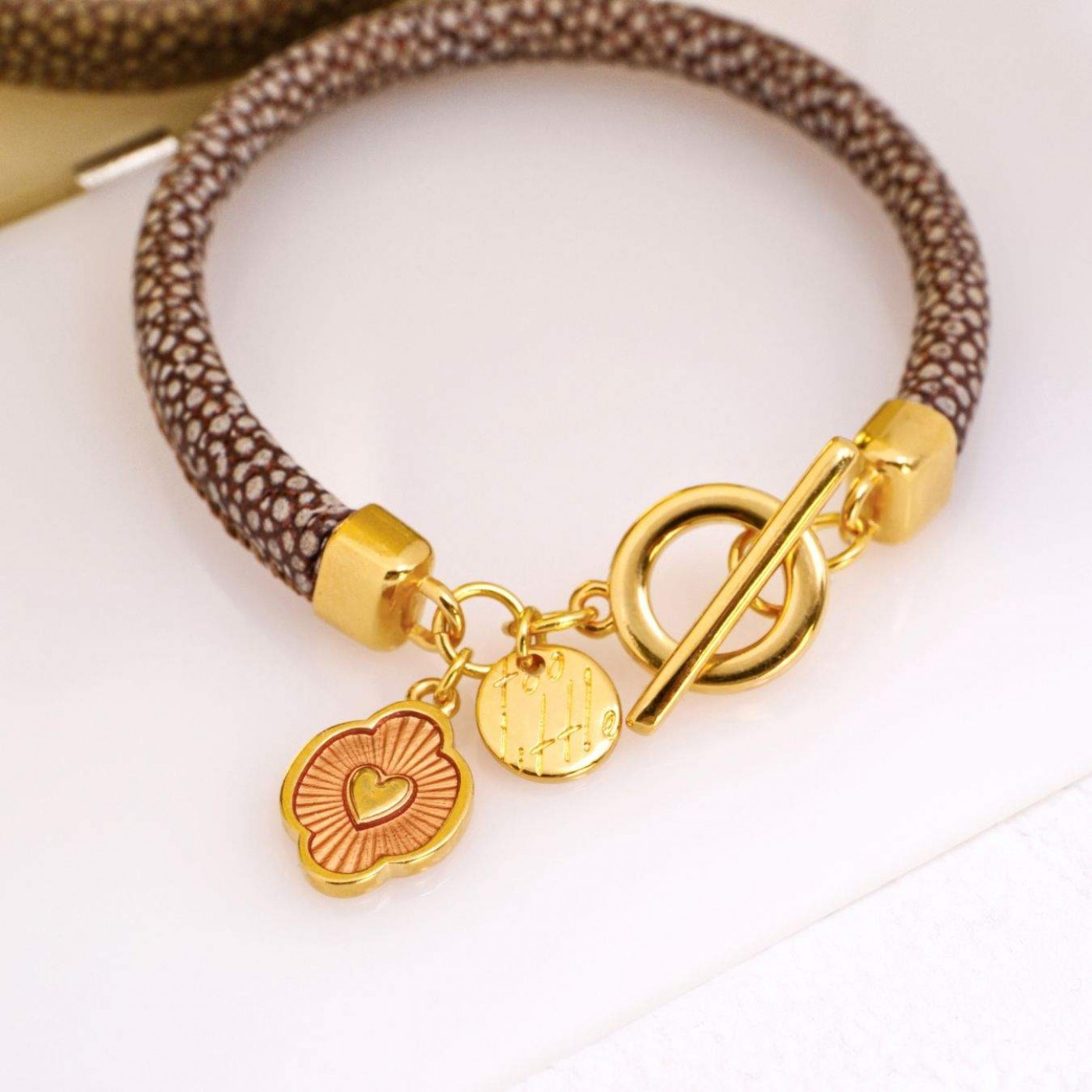 Golden Line – Handmade Vegan Leather Bracelet — Bracelets from Toolittle — additional view 4