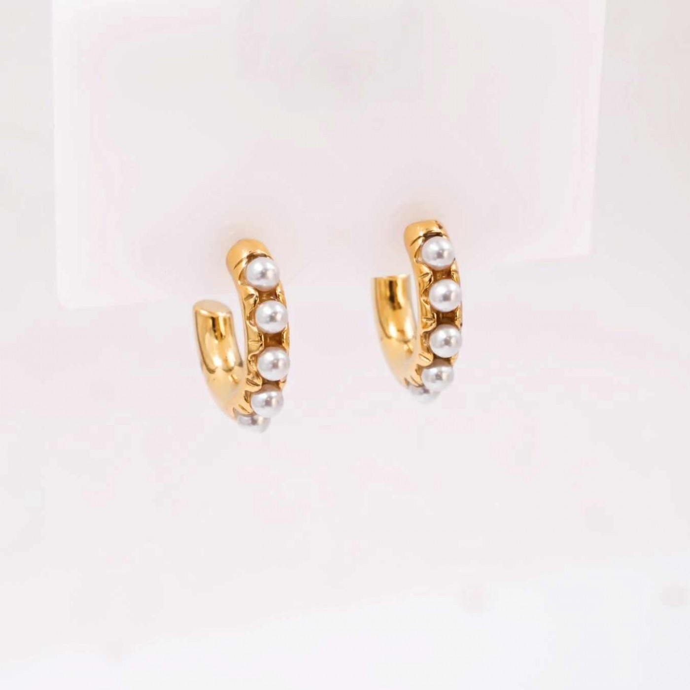 Pearls Hoop Earrings – Timeless Elegance — Earrings from Toolittle — additional view 3