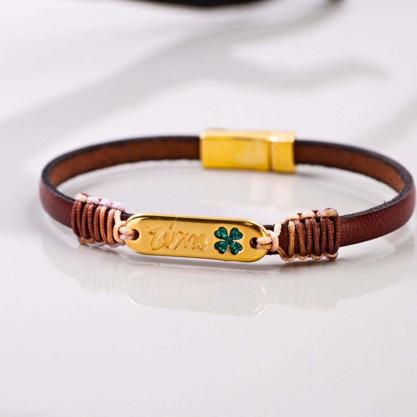 Lucky 2026 Four Leaf Clover Bracelet — Pendants & charms from Toolittle — additional view 3