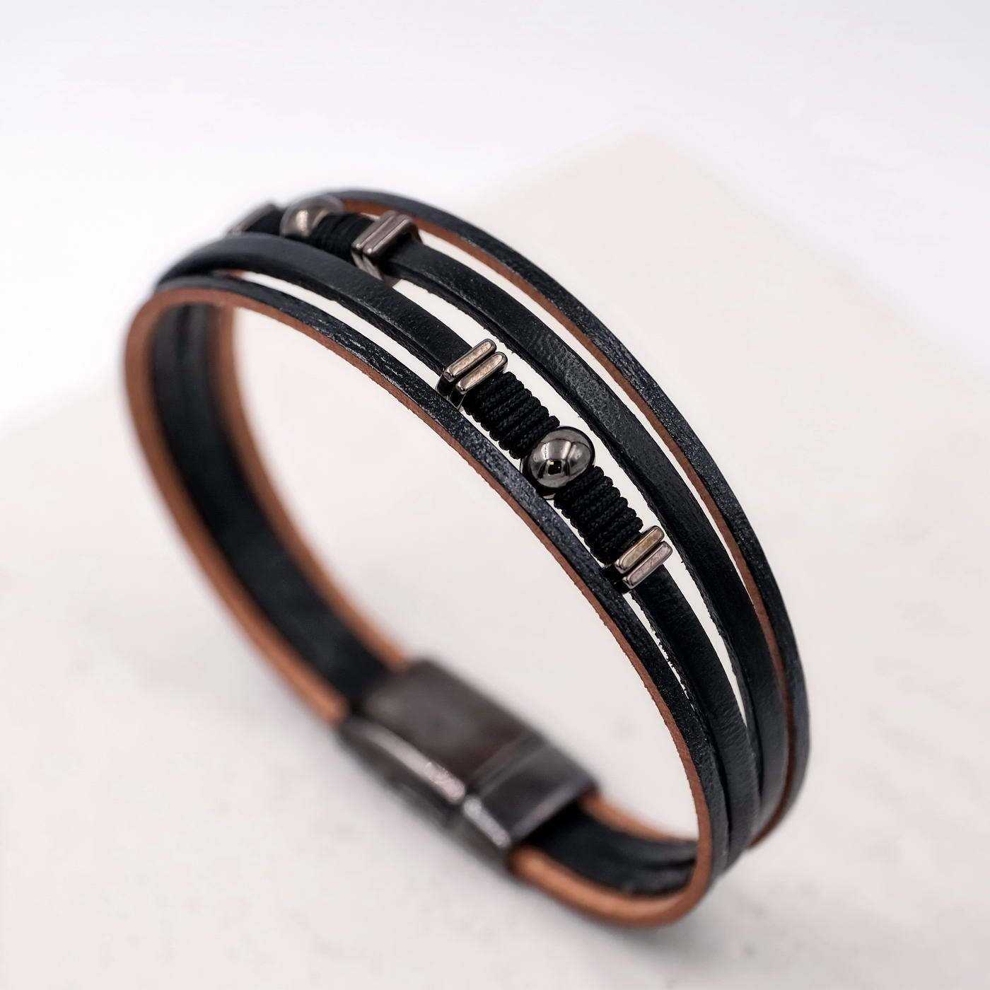 Men's leather bracelet Escape — Bracelets from Toolittle — additional view 2