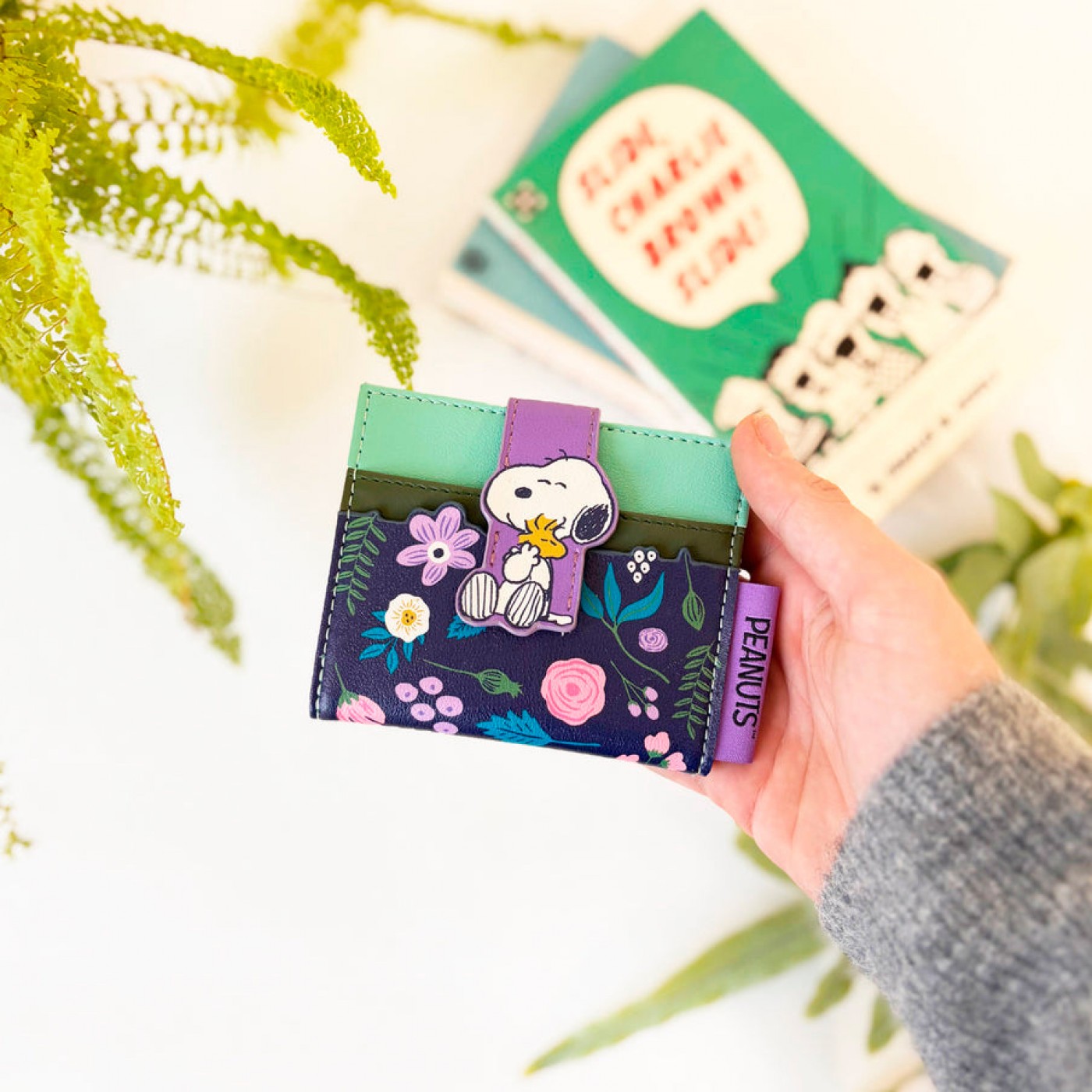 In Bloom Foldover Cardholder | Peanuts Range