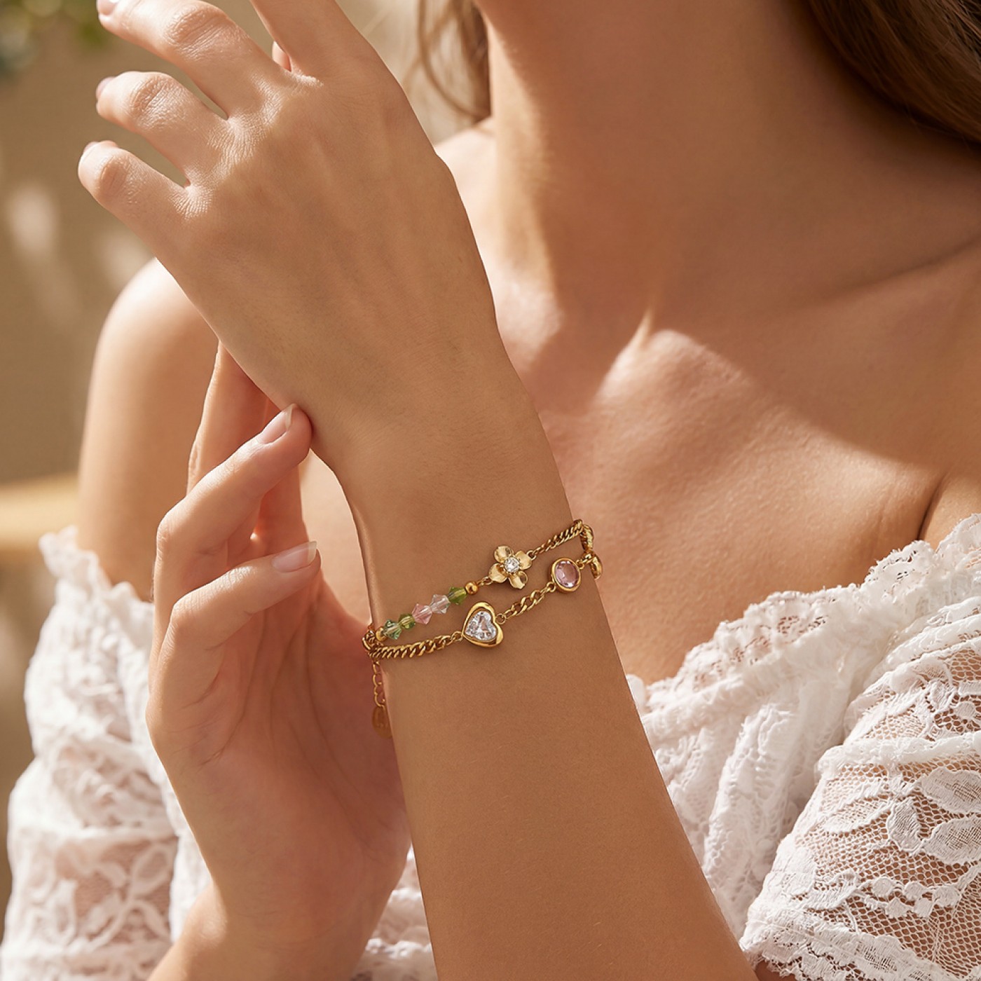 Stainless Steel Jewelry: Chain Bracelet with Hearts & Zircon