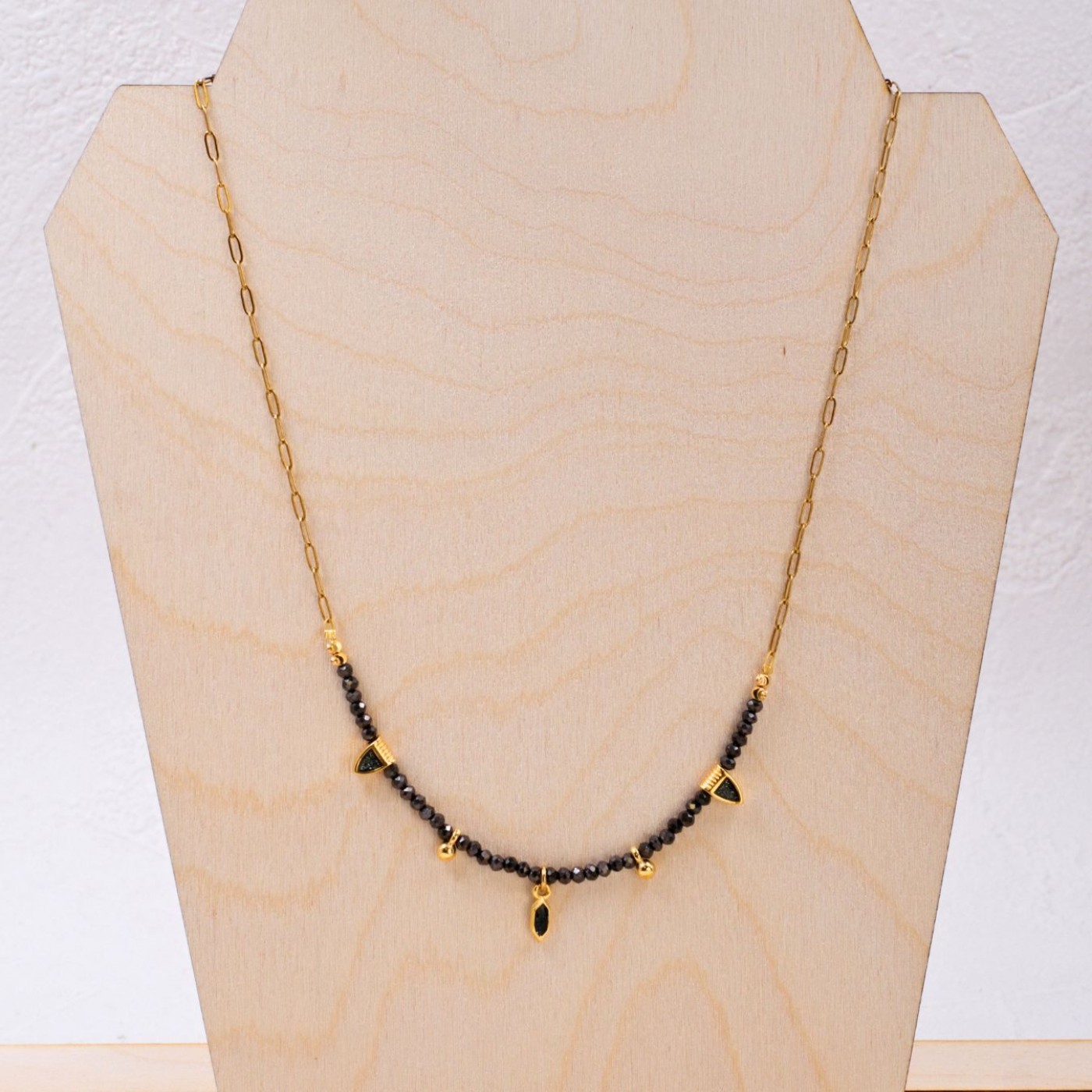Crystal Jewelry: Handmade Glitter Necklace — Necklaces from Toolittle — additional view 3