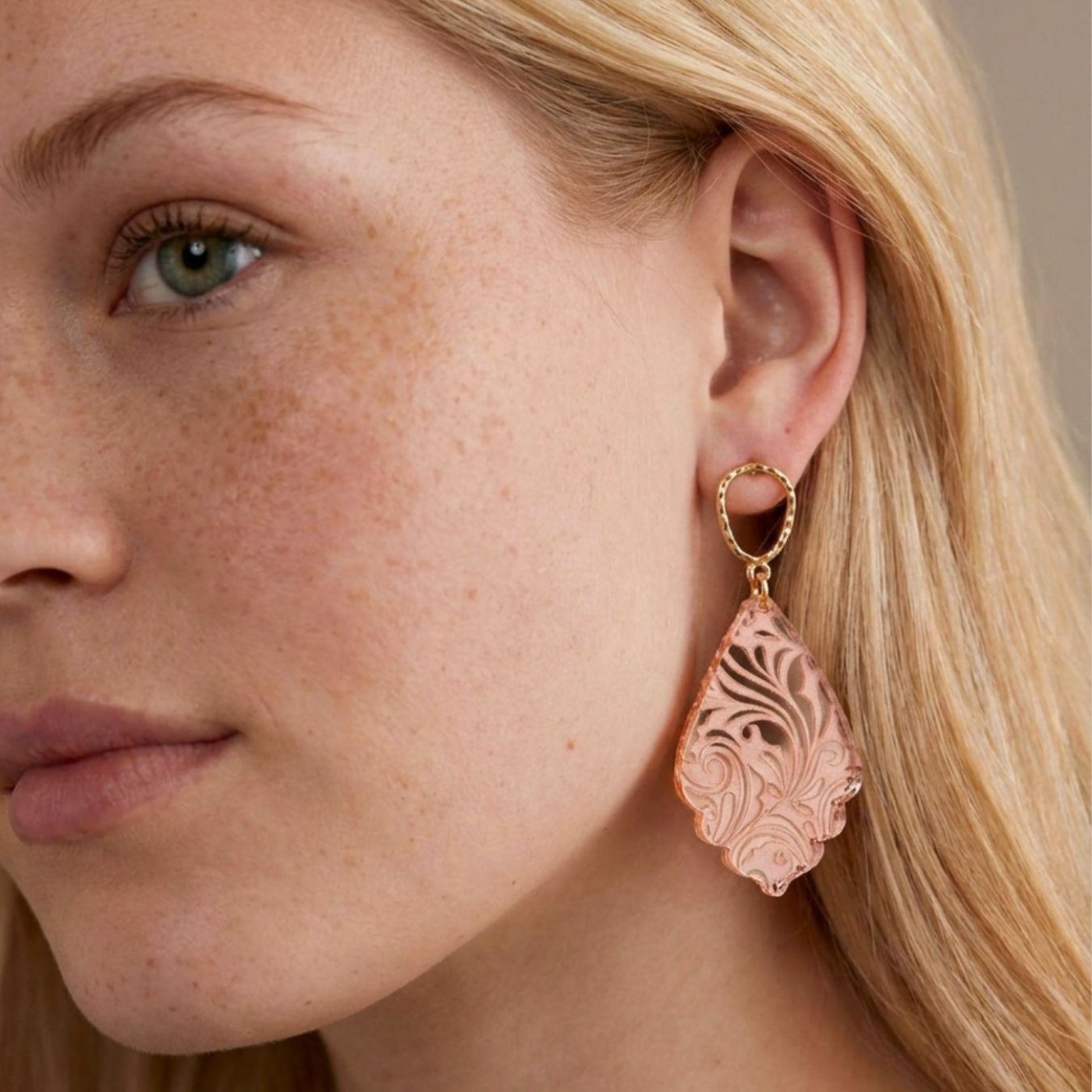 Golden Earrings | Plexiglass with Pattern - Salmon