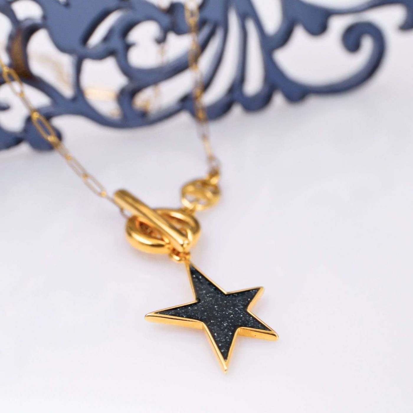 Toggle Clasp: Gold-plated Necklace - Enamelled Star — Necklaces from Toolittle — additional view 3