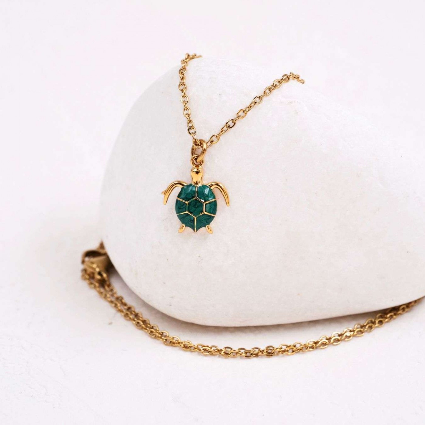 Stainless Steel Jewelry: Enamelled Turtle Necklace