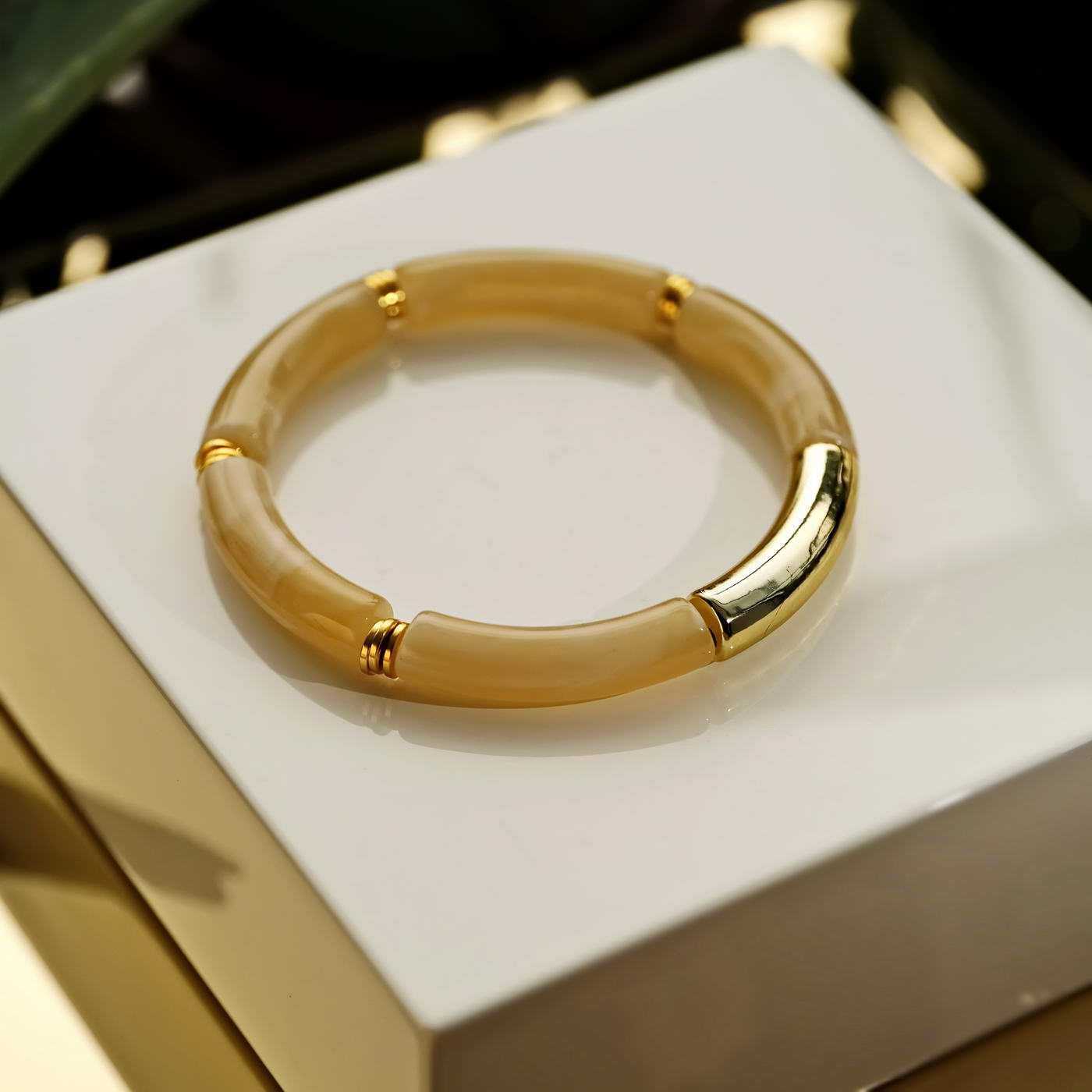 Resin Beauty elastic bracelet — Bracelets from Toolittle — additional view 3