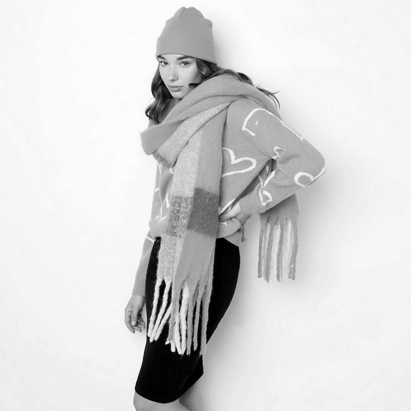 Scarf with fringe Winter time — Scarves & wraps from Toolittle — additional view 2