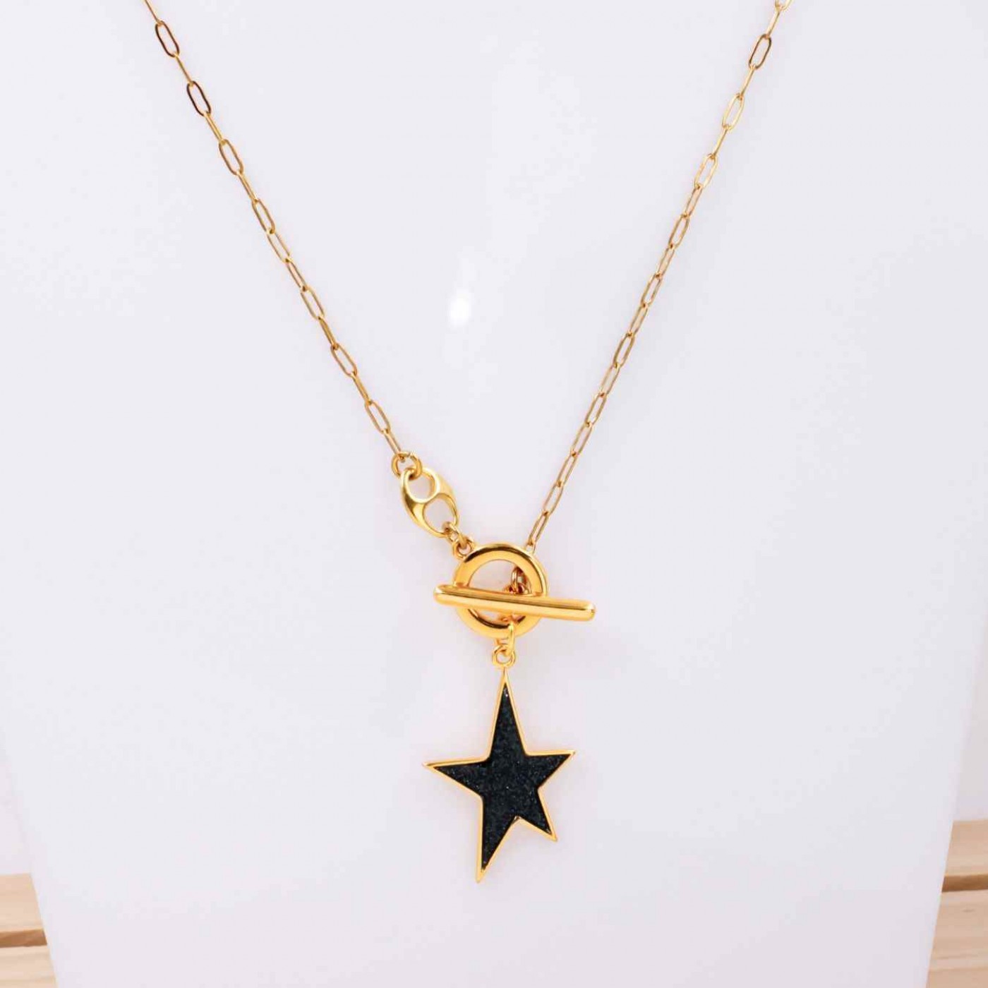Toggle Clasp: Gold-plated Necklace - Enamelled Star — Necklaces from Toolittle — additional view 4