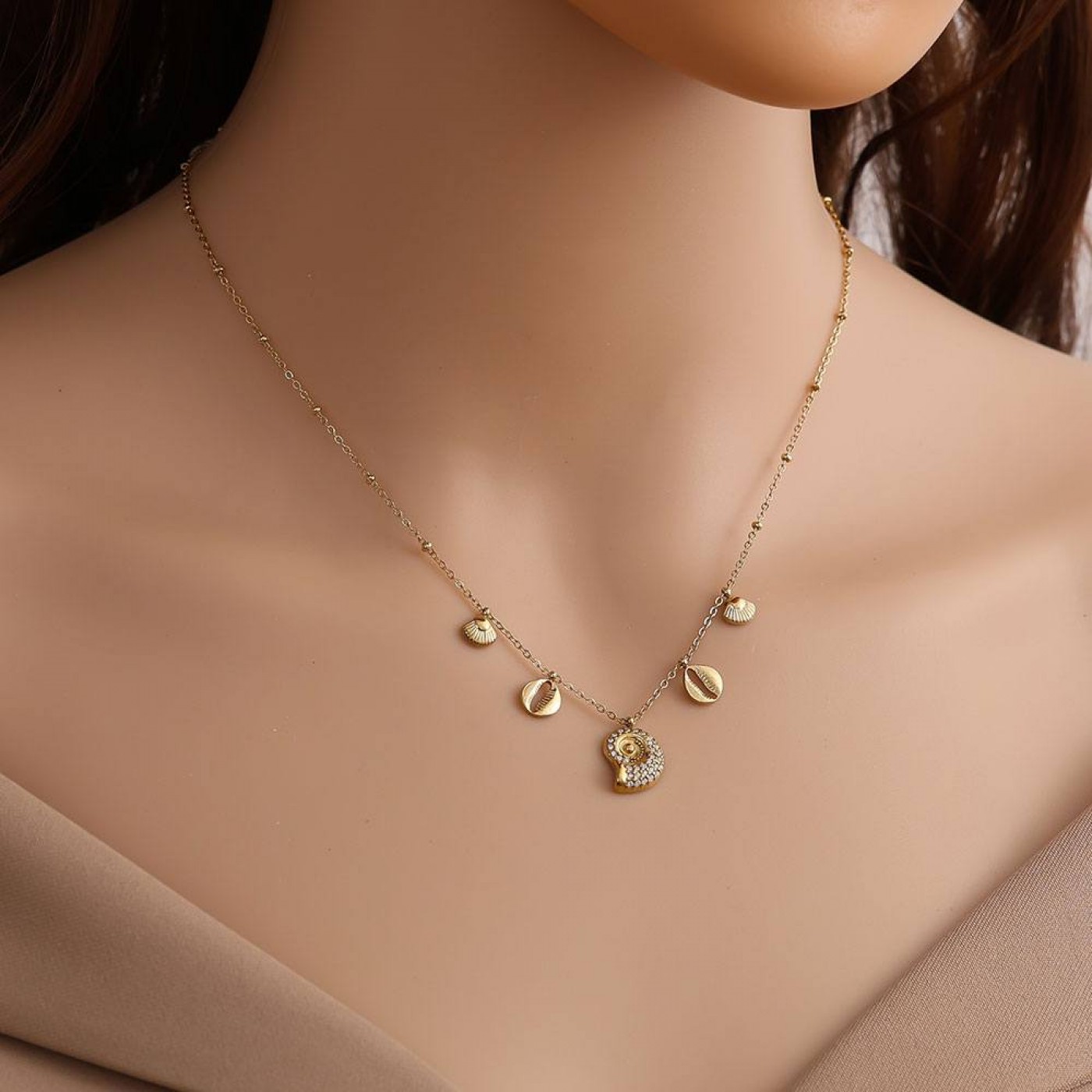 Stainless Steel Jewelry: Necklace with Metal Shells & Rhinestones — Necklaces from Toolittle — additional view 2