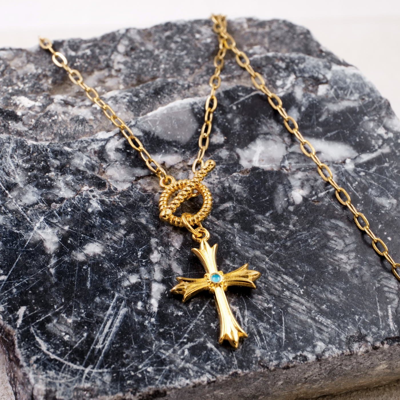 Short Necklace with Cross